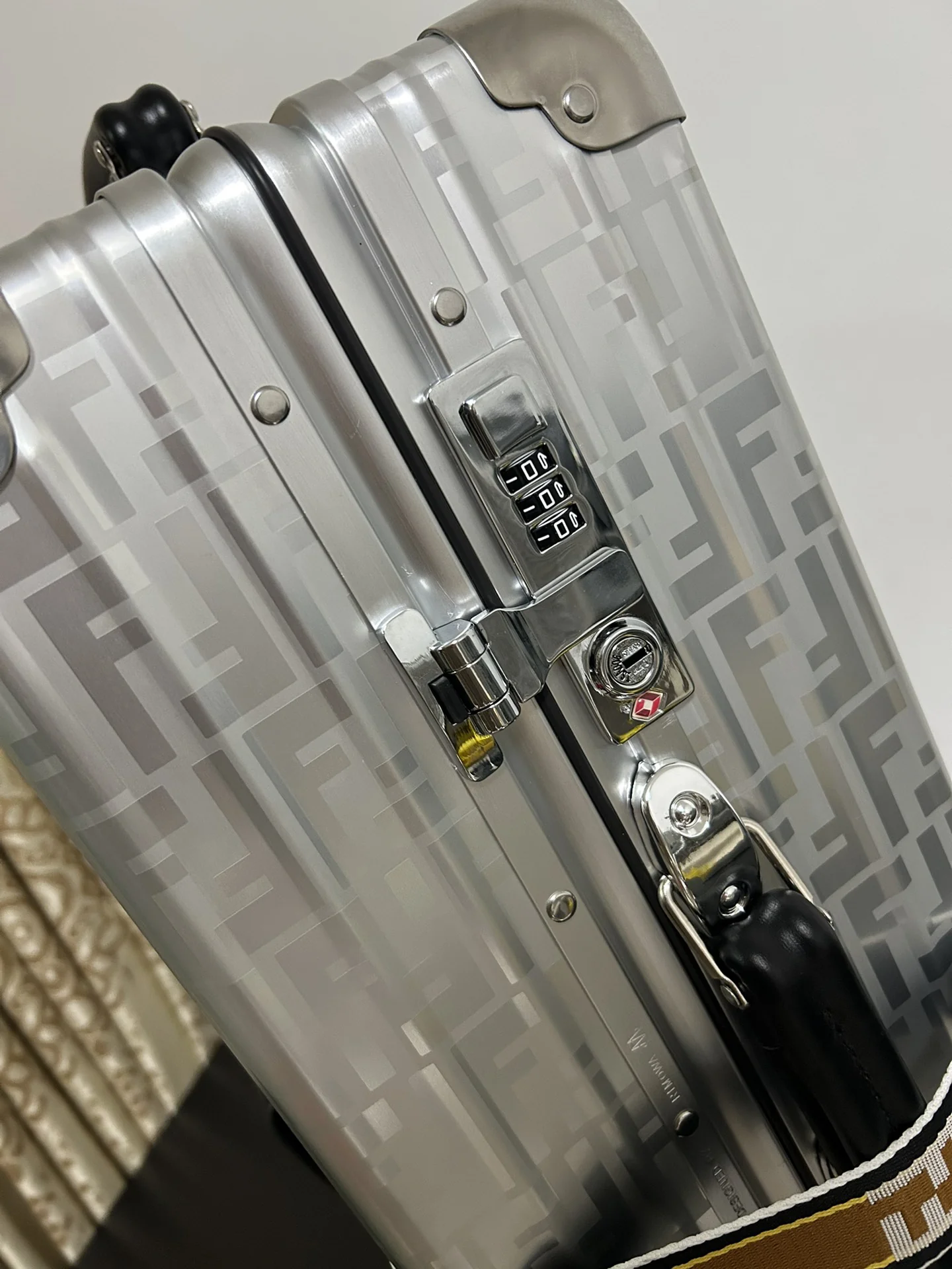 FENDI Suitcases 20inch 800202607010144 - Image 4