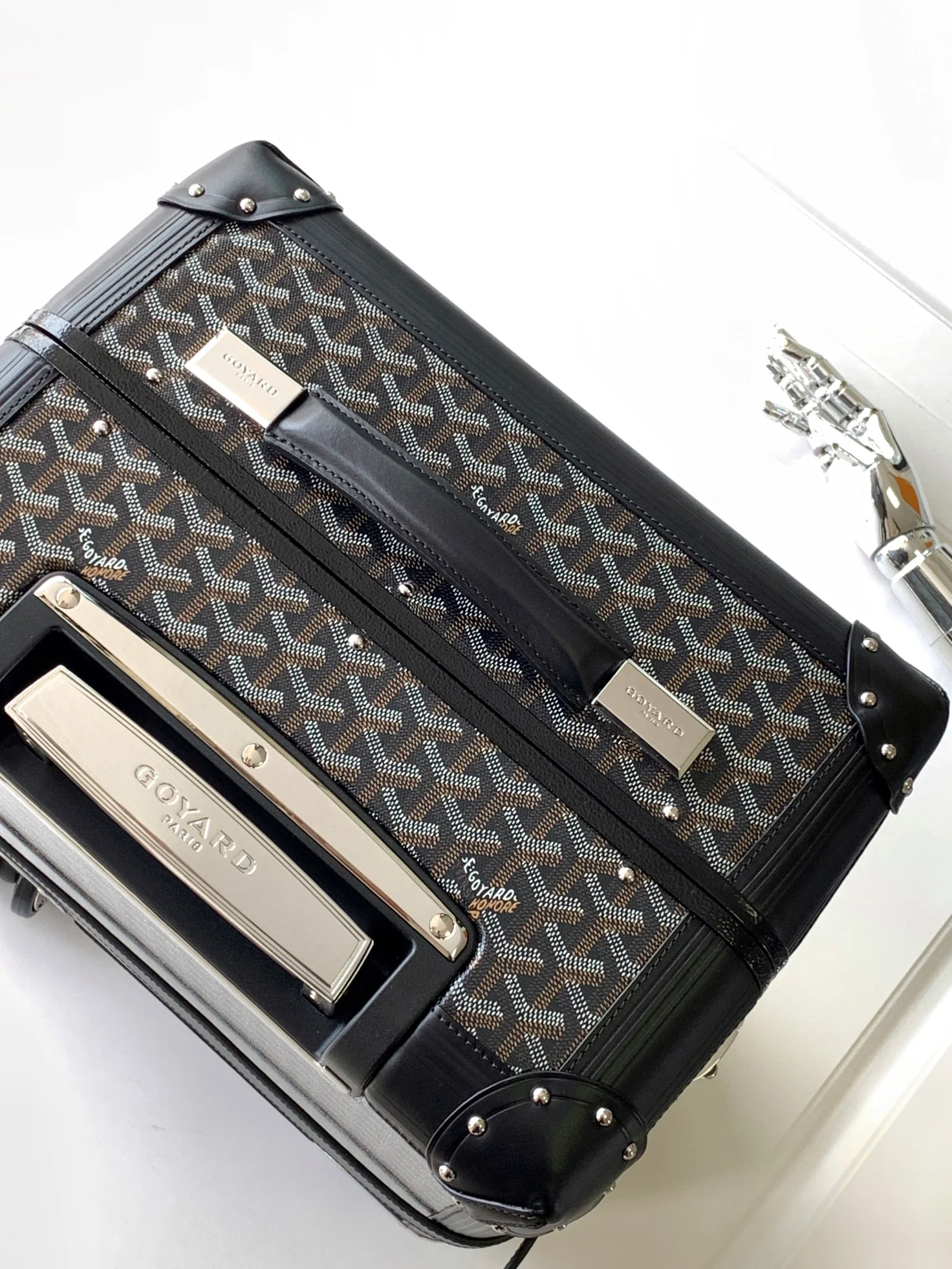 GOYARD Suitcases 36x24x50cm 1800202607010042 - Image 6