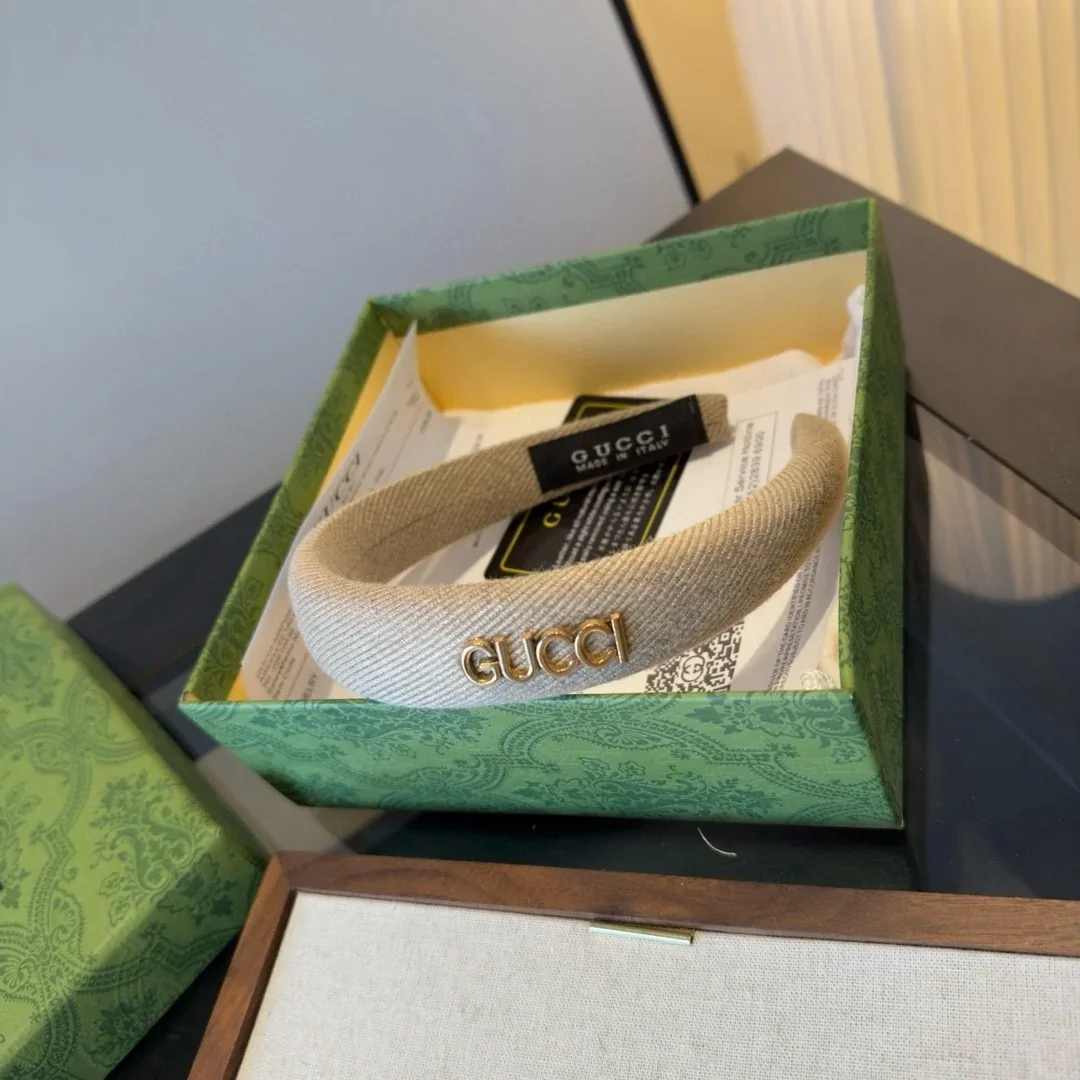 Alternative view of GUCCI Hair Accessories 45202607020398