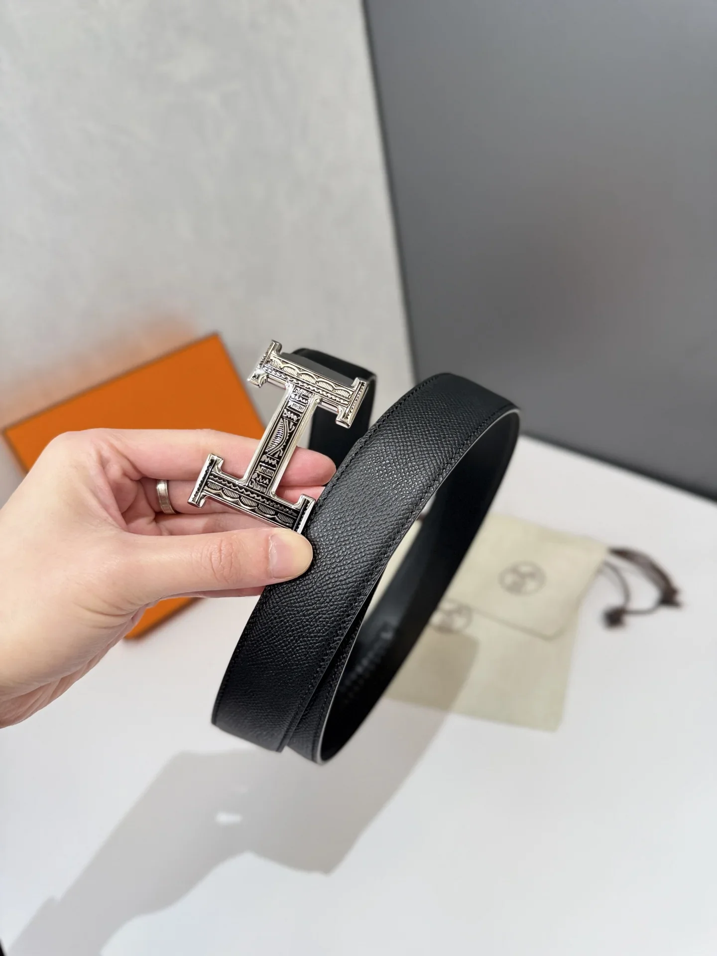 HERMES Belts Epsom Leather (Black) 170202607050705 - Image 6