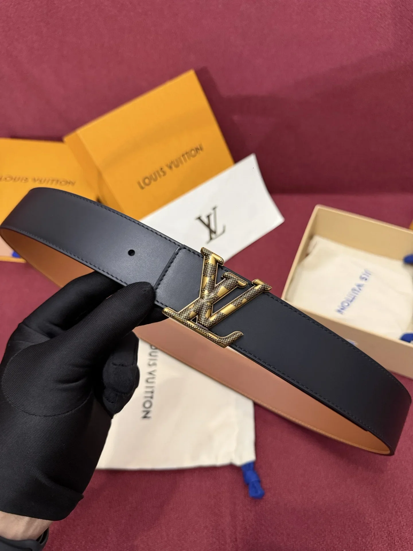 Alternative view of LV Accessories Smooth Leather (Black-Brown) 160202607050657