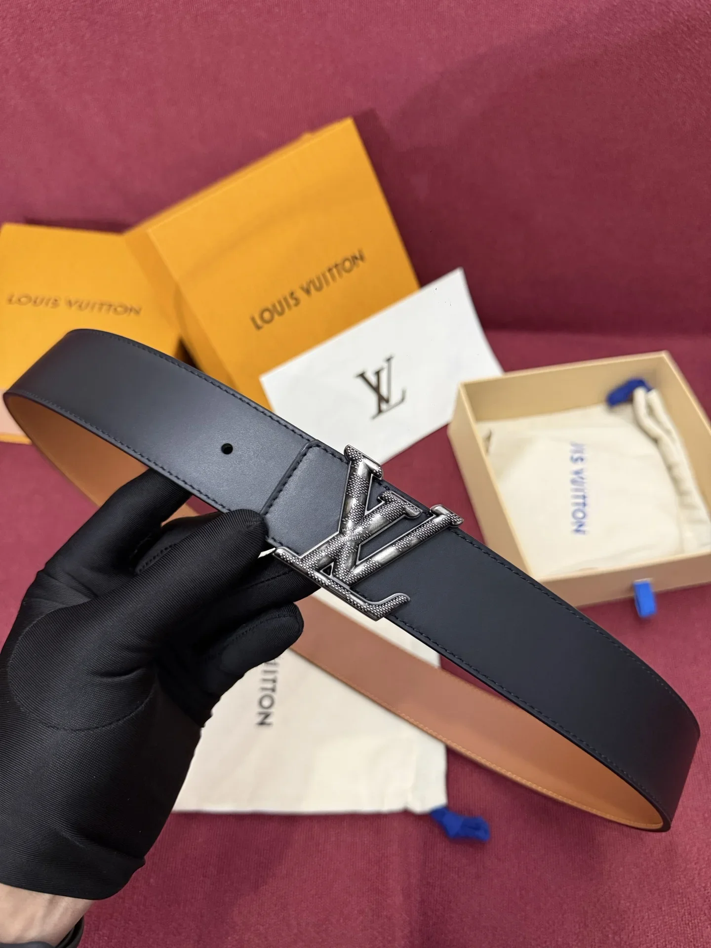 Alternative view of LV Belts Calf Leather 160202607050598