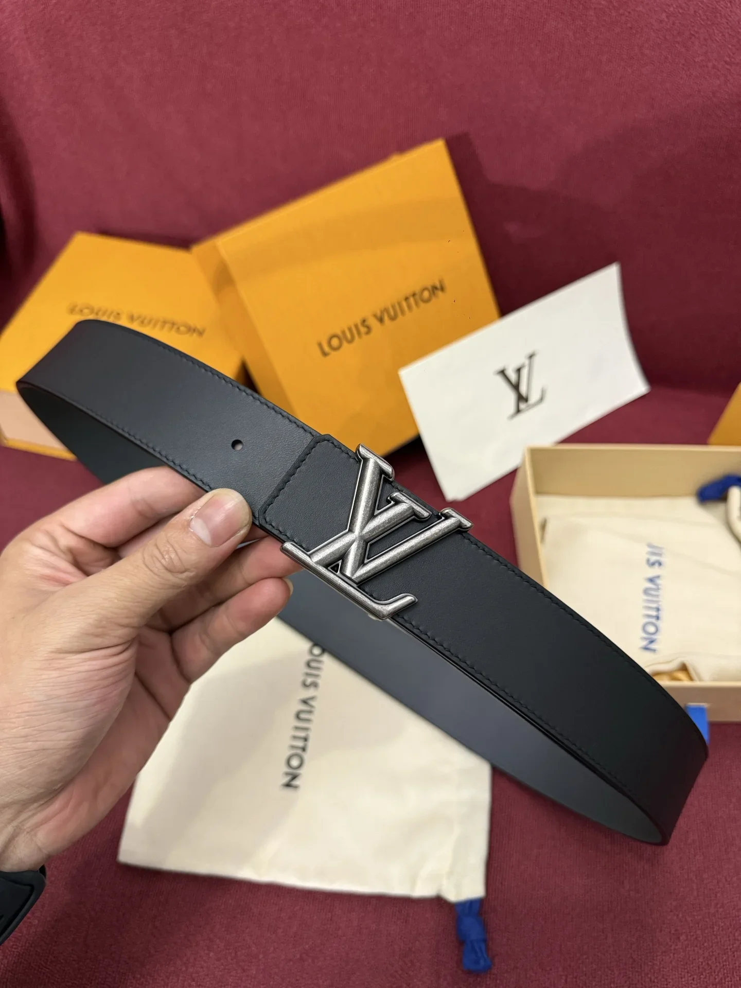 Alternative view of LV Belts Calf Leather 160202607050600
