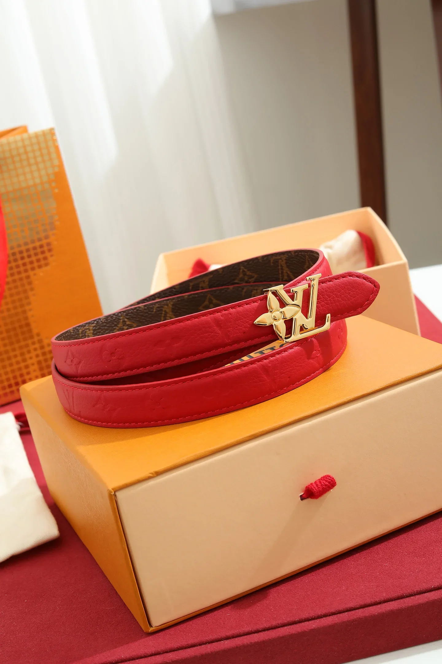 Alternative view of LV Belts Calf Leather 2.0cm Width 170202607050636