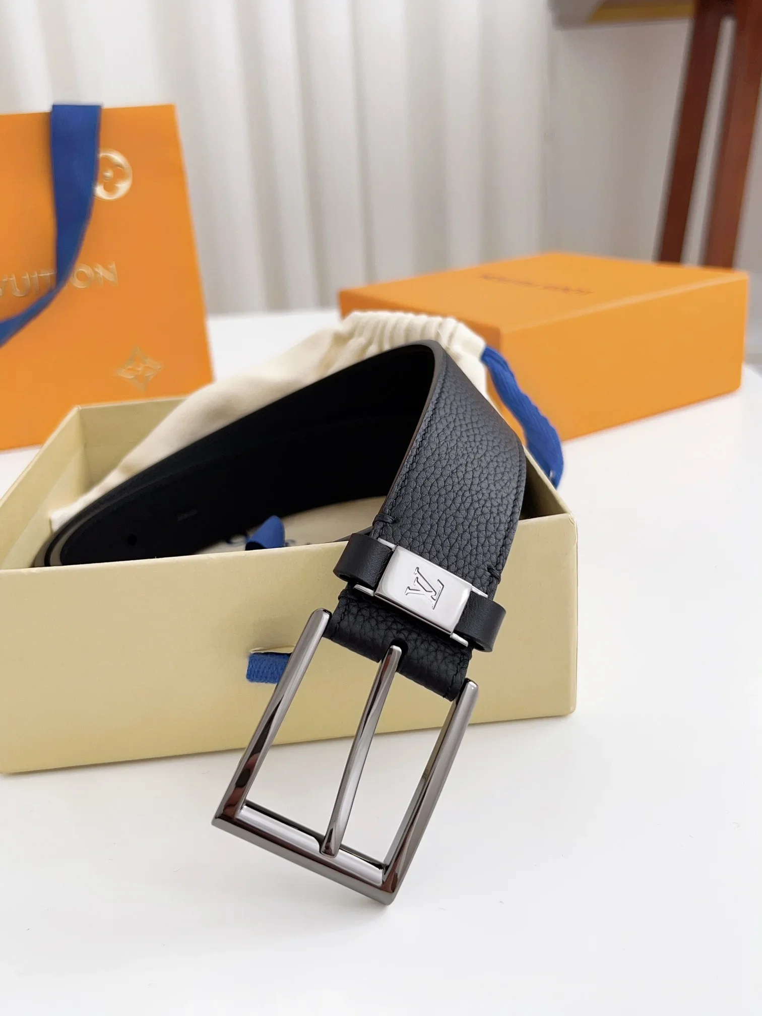 Alternative view of LV Belts Calfskin Leather 3.5cm Width 170202607050597