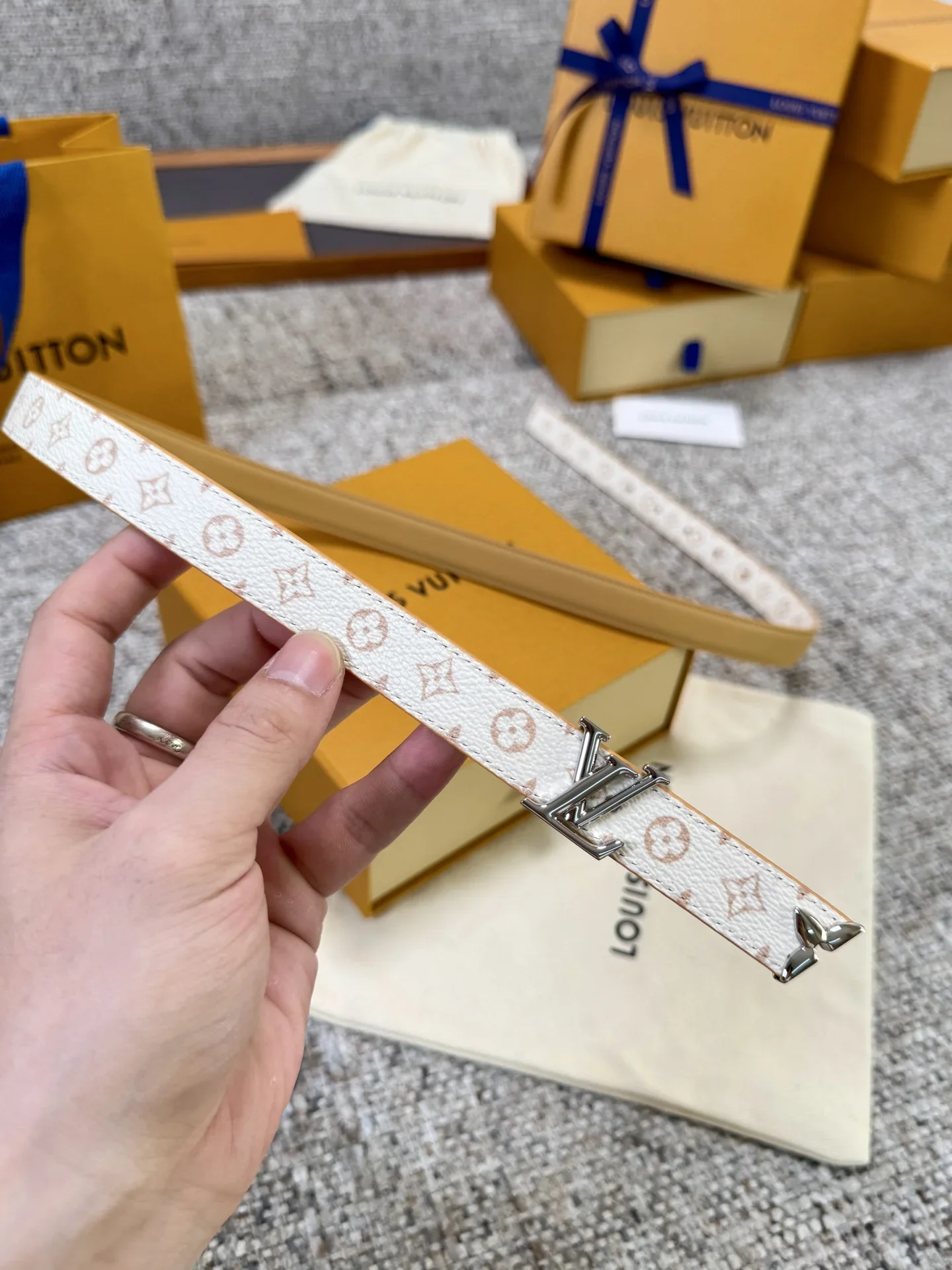 LV Belts Canvas Leather 2.0cm Width 160202607050815 - Image 2