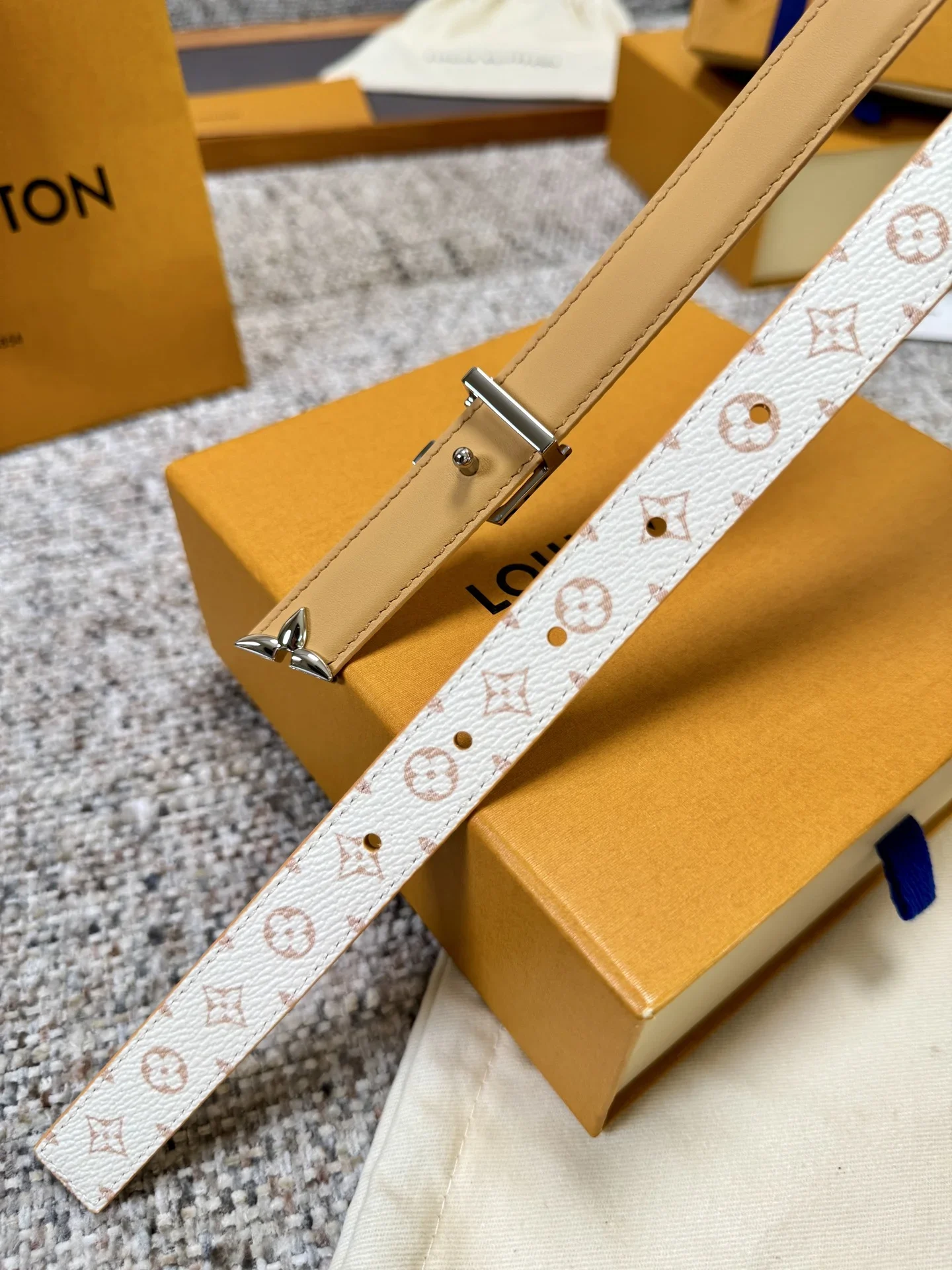 LV Belts Canvas Leather 2.0cm Width 160202607050815 - Image 6