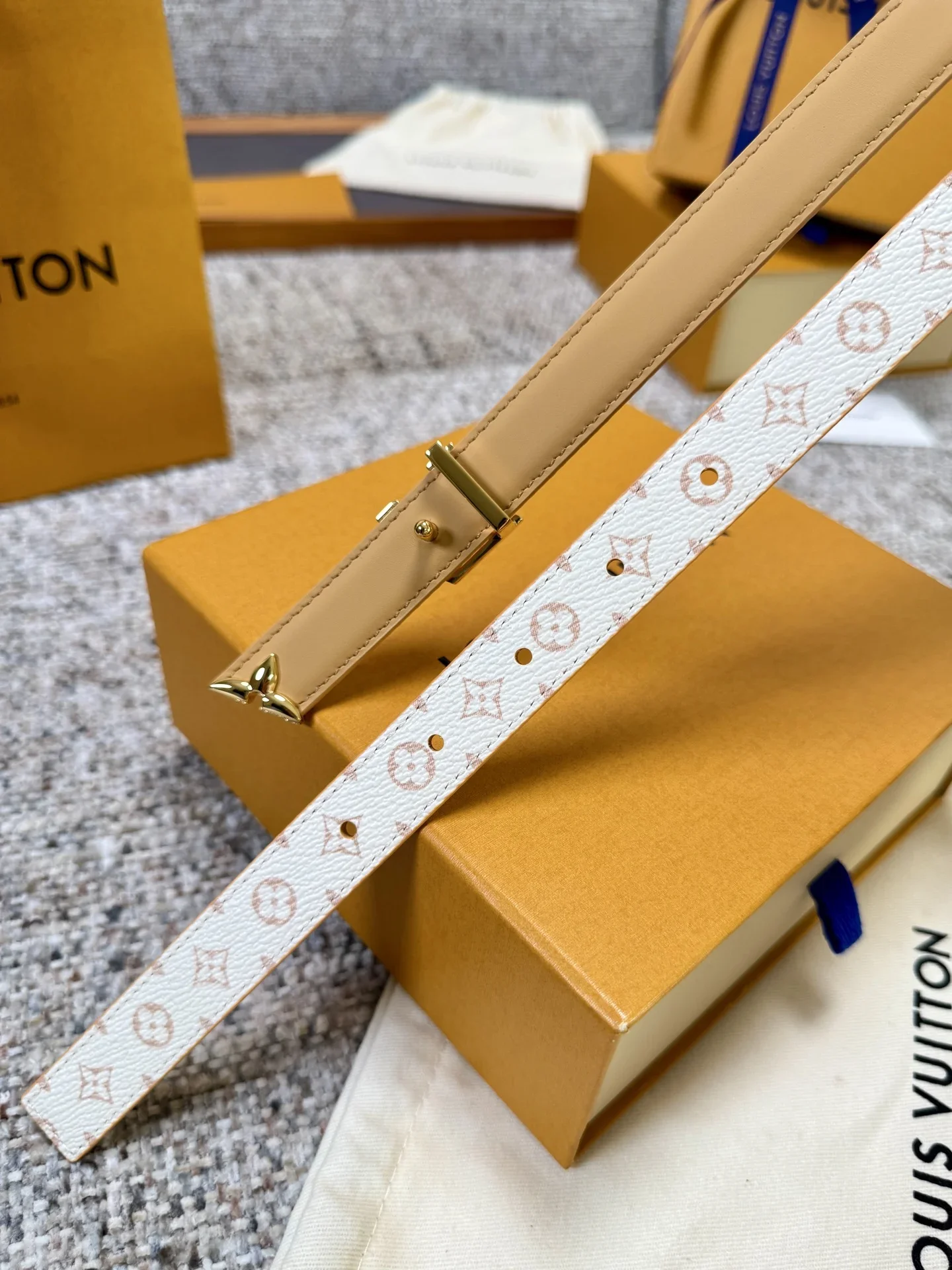 LV Belts Canvas Leather 2.0cm Width 160202607050817 - Image 6