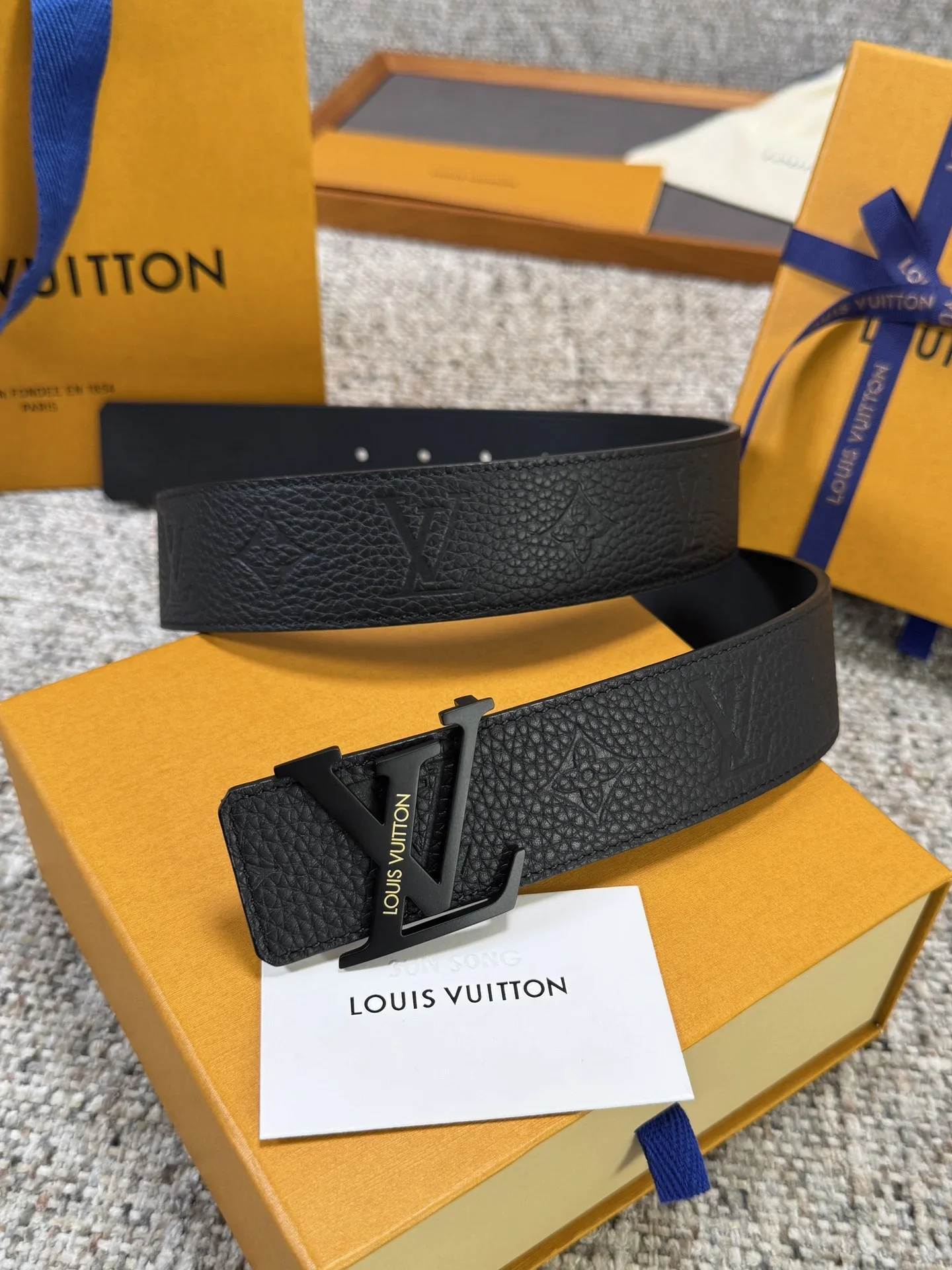 LV Belts Embossed Calfskin 4.0cm Width 160202607050564