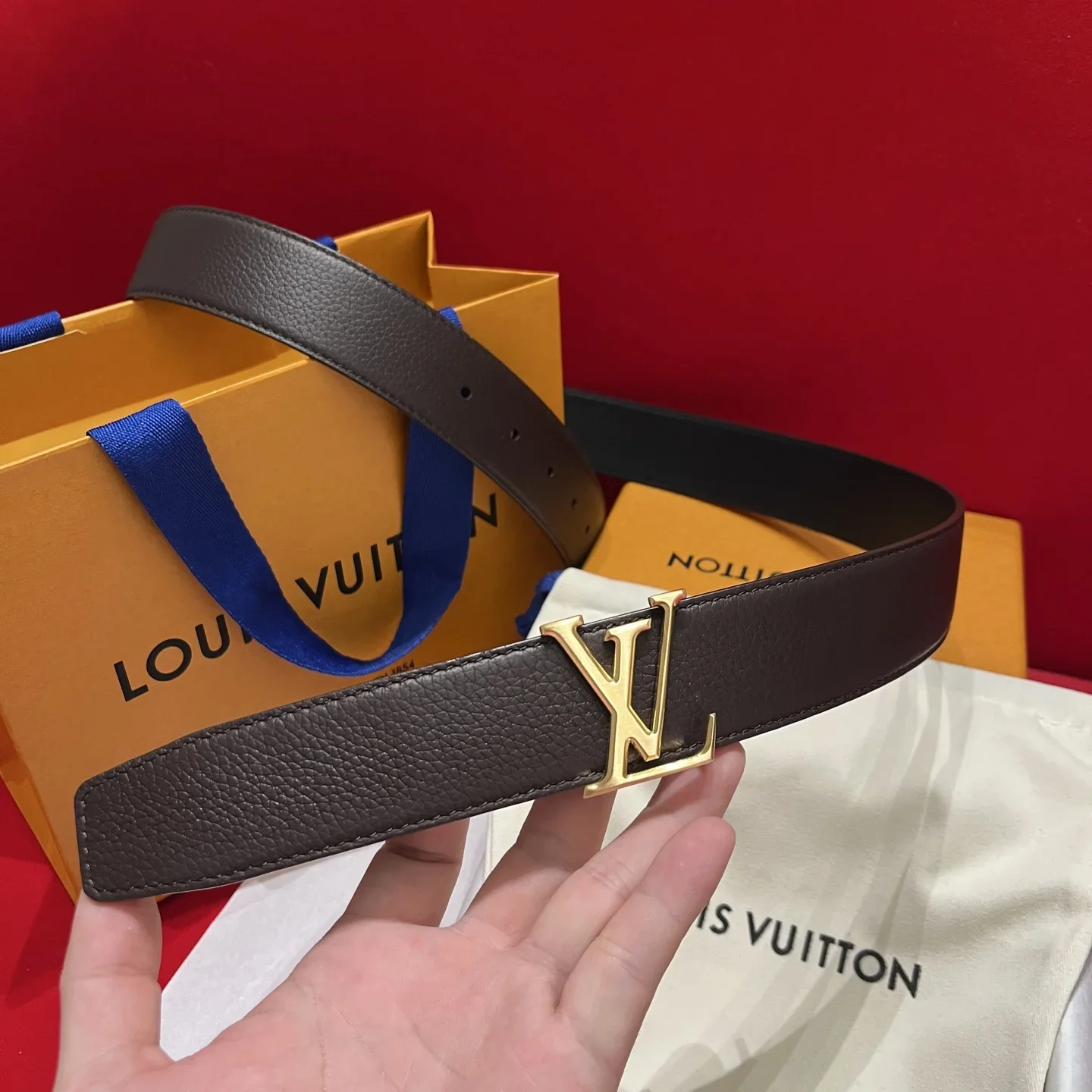 LV Belts Grained Calfskin 35cm Width 240202607050625