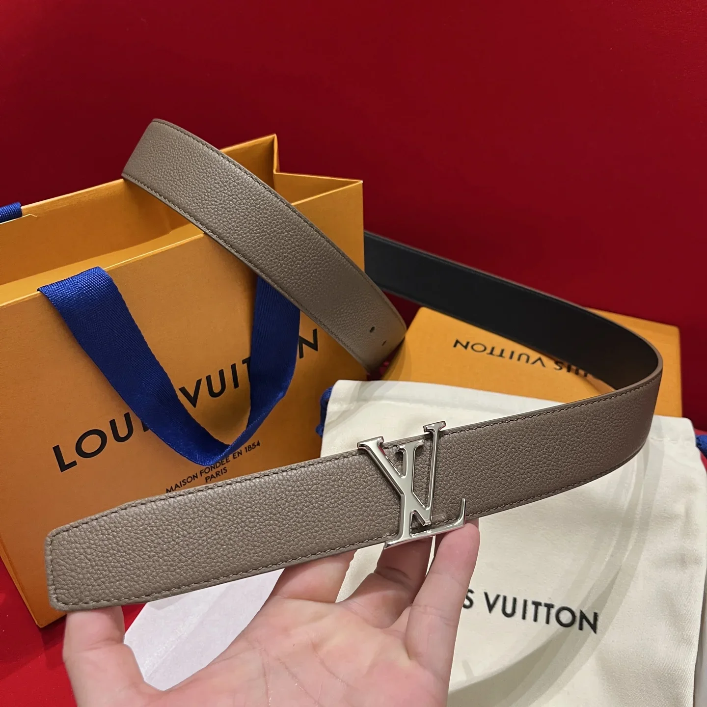LV Belts Grained Calfskin Leather 35cm Width 240202607050638