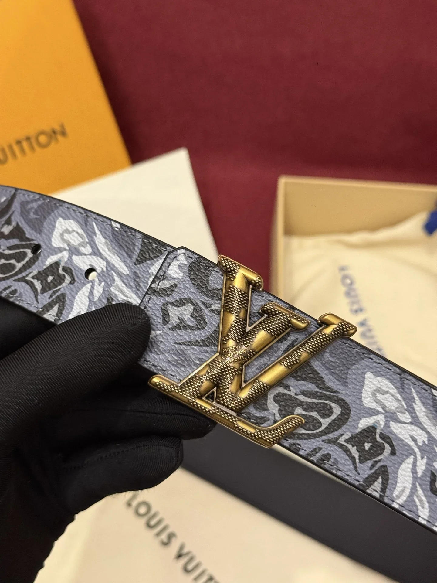 LV Belts Leather 160202607050515