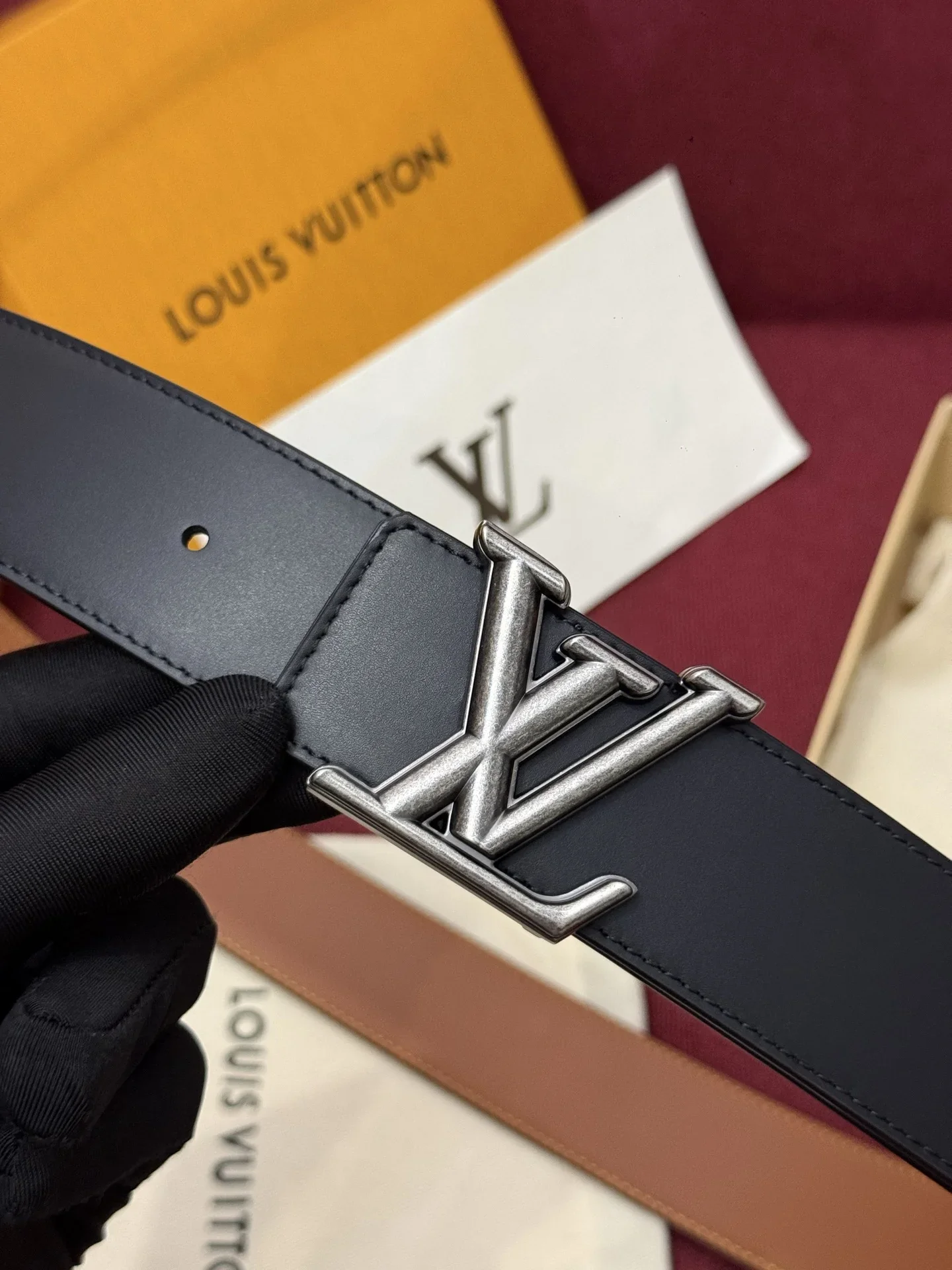 LV Belts Leather 160202607050576