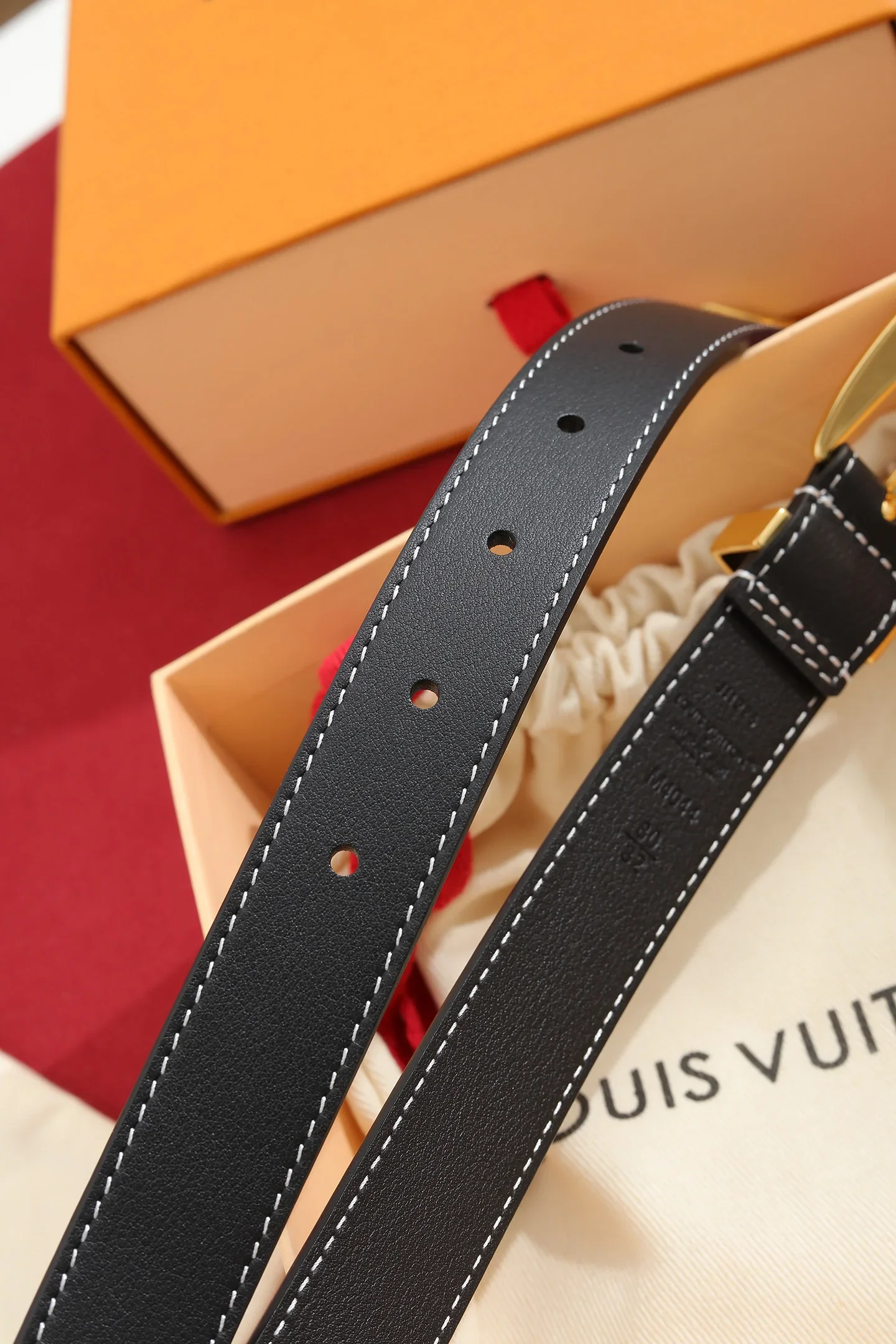 Alternative view of LV Belts Leather 220202607050650