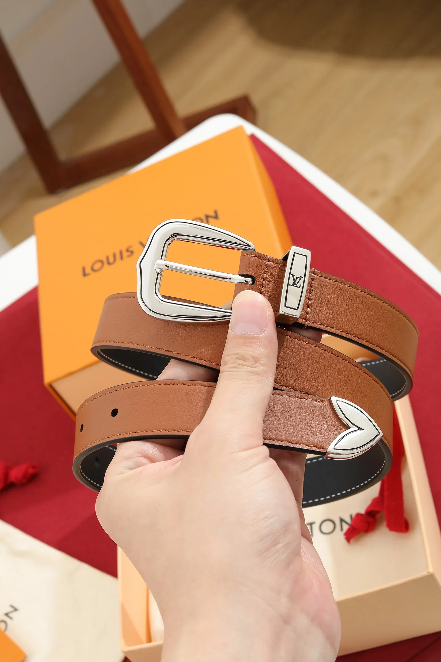 Alternative view of LV Belts Leather 220202607050651