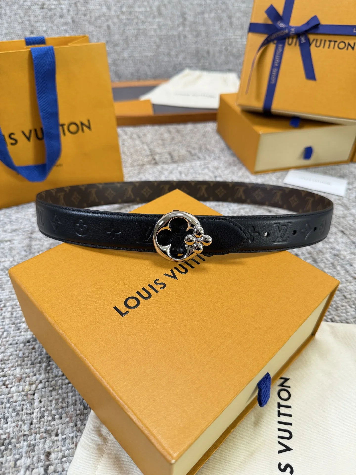 LV Belts Leather 3.0cm Width 160202607050574