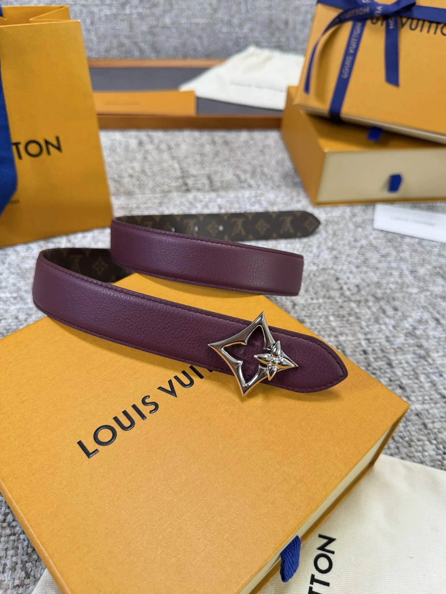 LV Belts Leather 3.0cm Width 160202607050631
