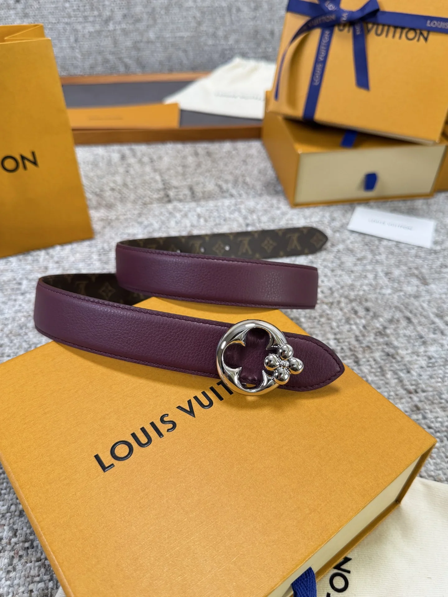 LV Belts Leather 3.0cm Width 160202607050635