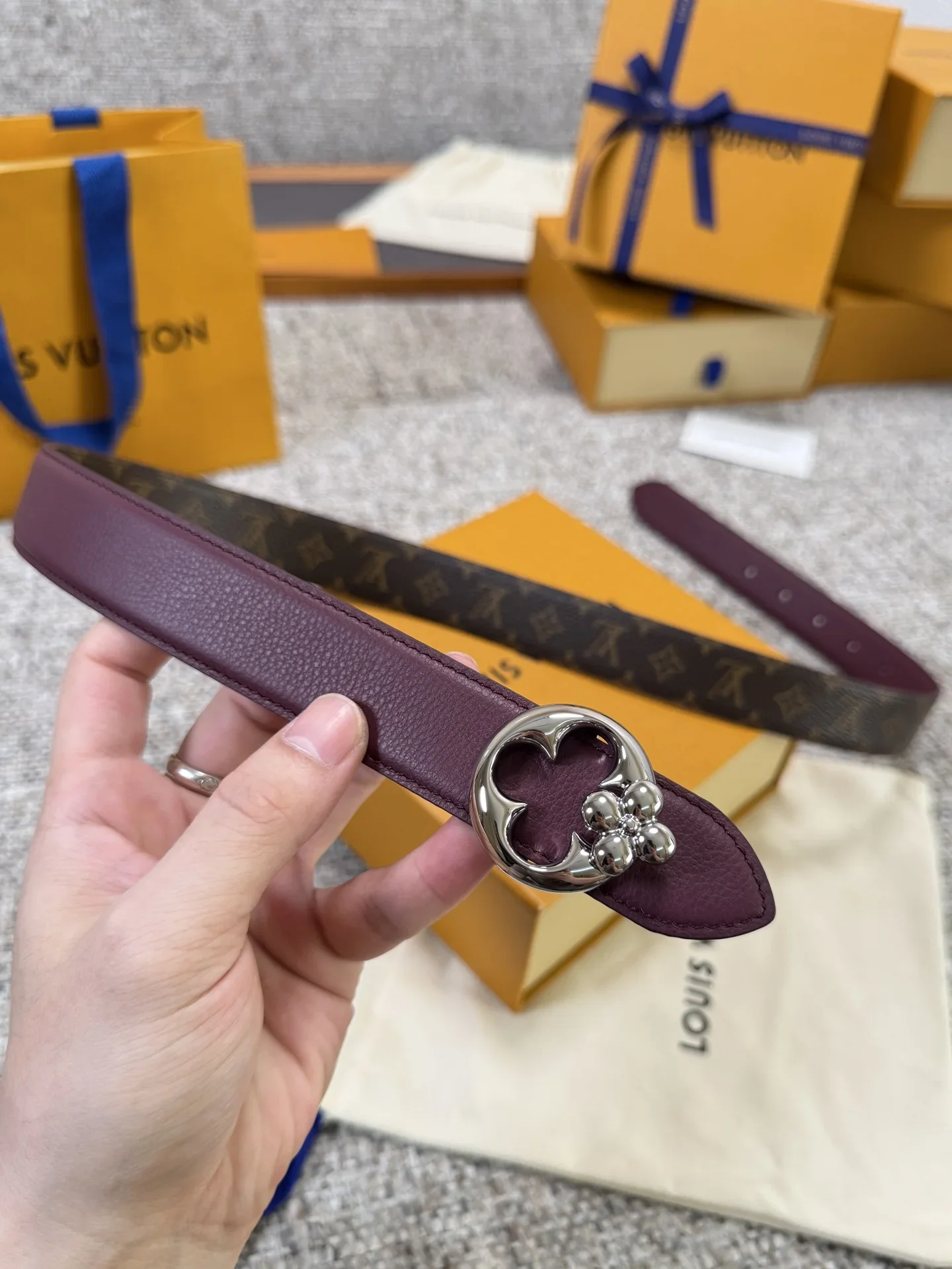 Alternative view of LV Belts Leather 3.0cm Width 160202607050635