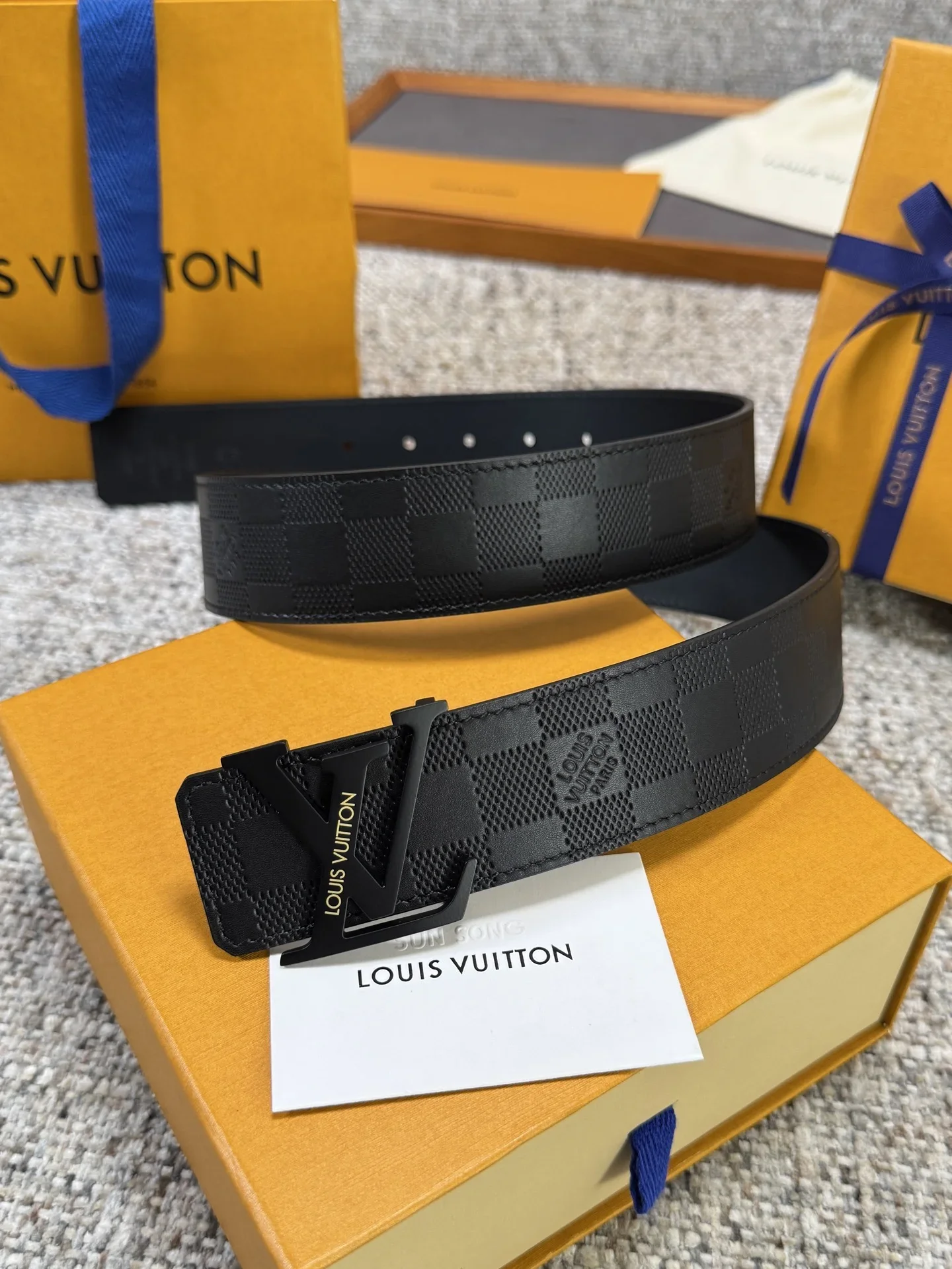 LV Belts Leather 4.0cm Width 160202607050562