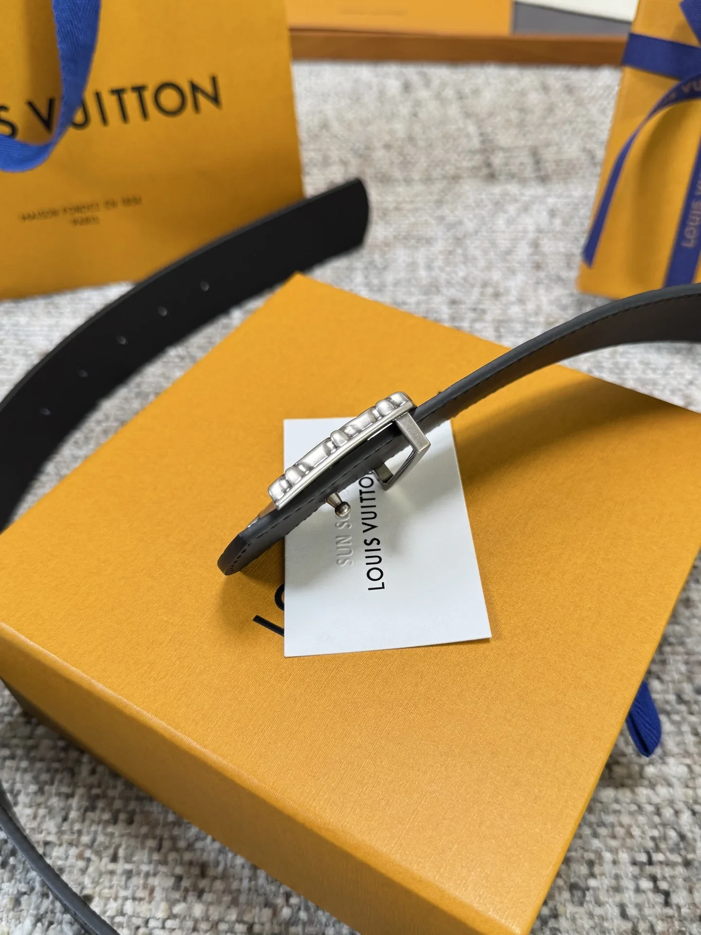 LV Belts Leather 4.0cm Width 160202607050821 - Image 6