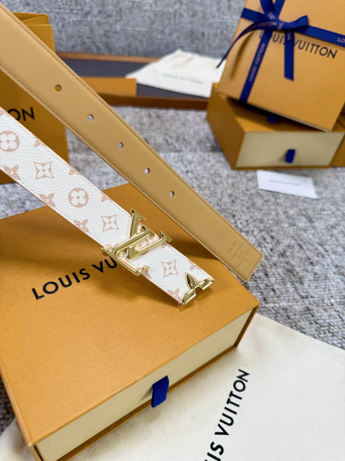 LV Belts Monogram Canvas 3.0cm Width 160202607050818 - Image 3
