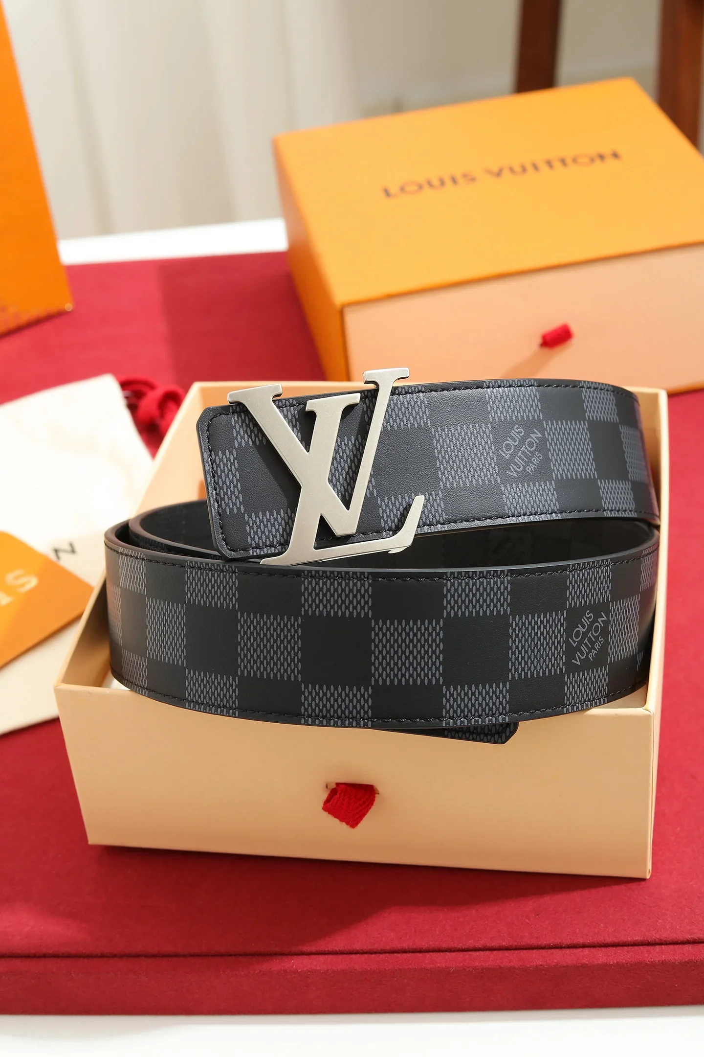 LV Belts Taurillon Leather 220202607050509