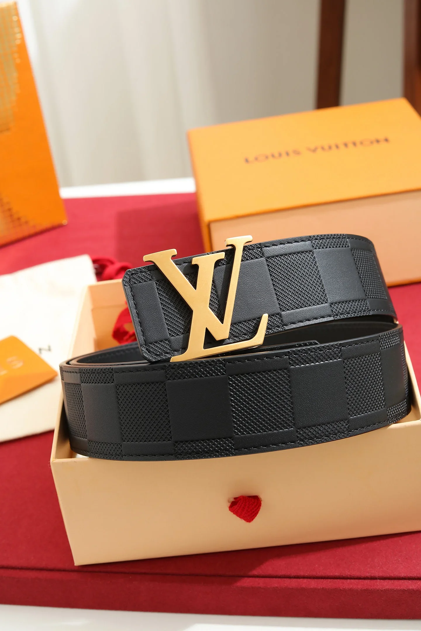LV Belts Taurillon Leather 220202607050582