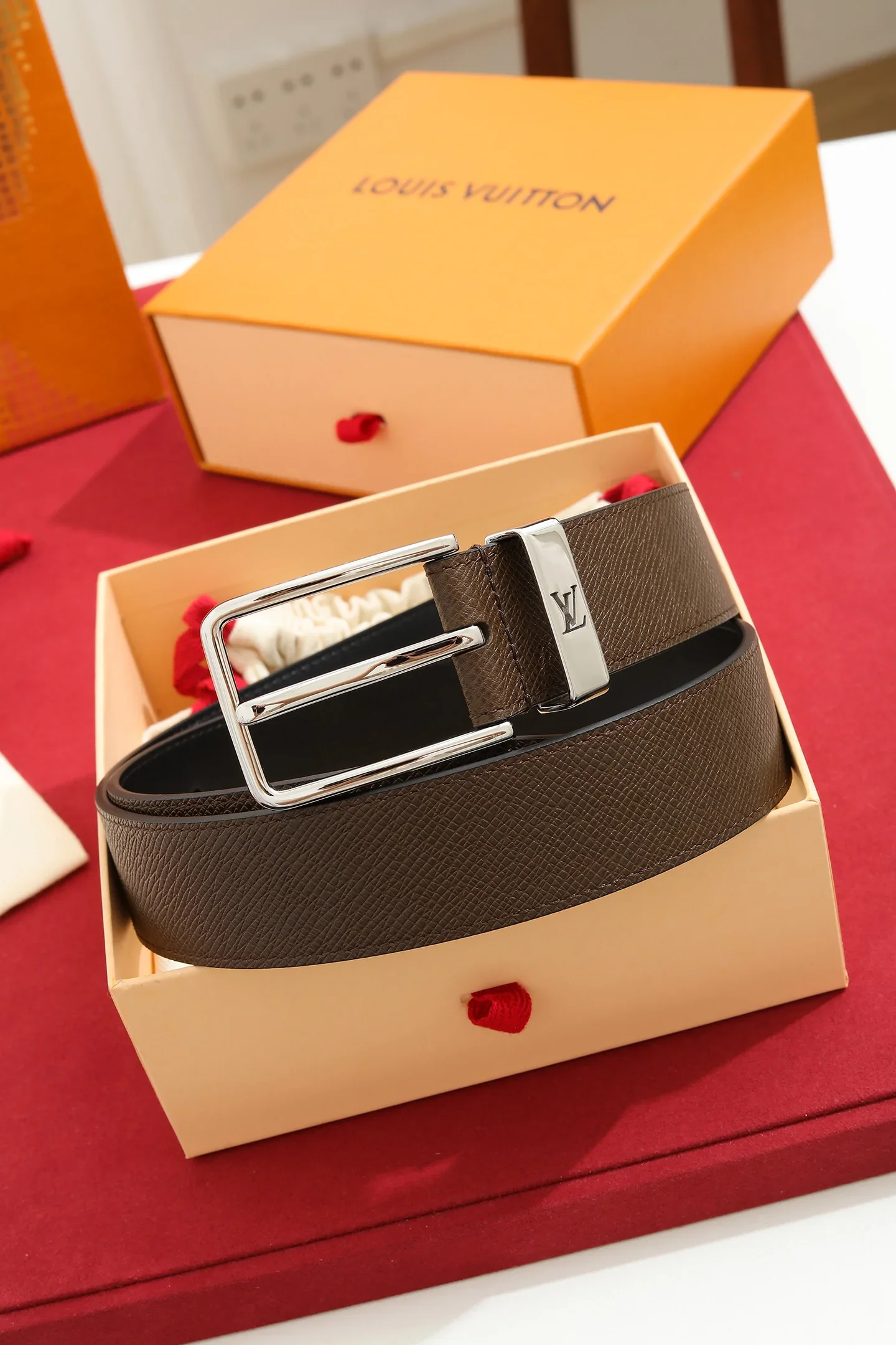 LV Belts Taurillon Leather 220202607050619