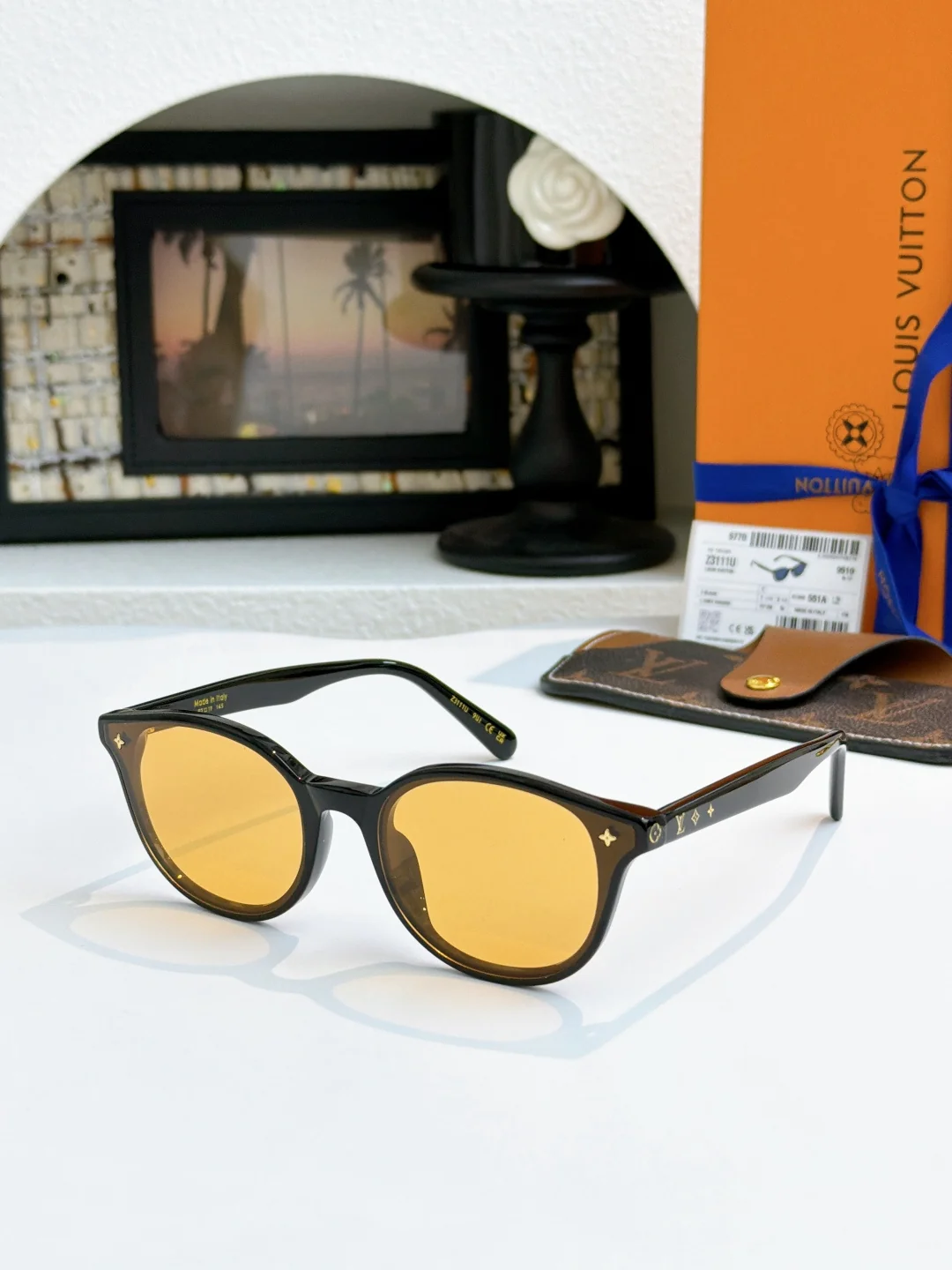 Alternative view of LV Glasses & Sunglasses 125202607020028