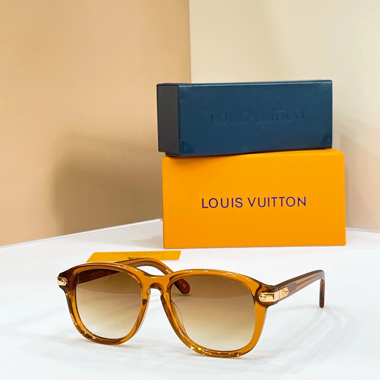 Alternative view of LV Glasses & Sunglasses 135202607020480