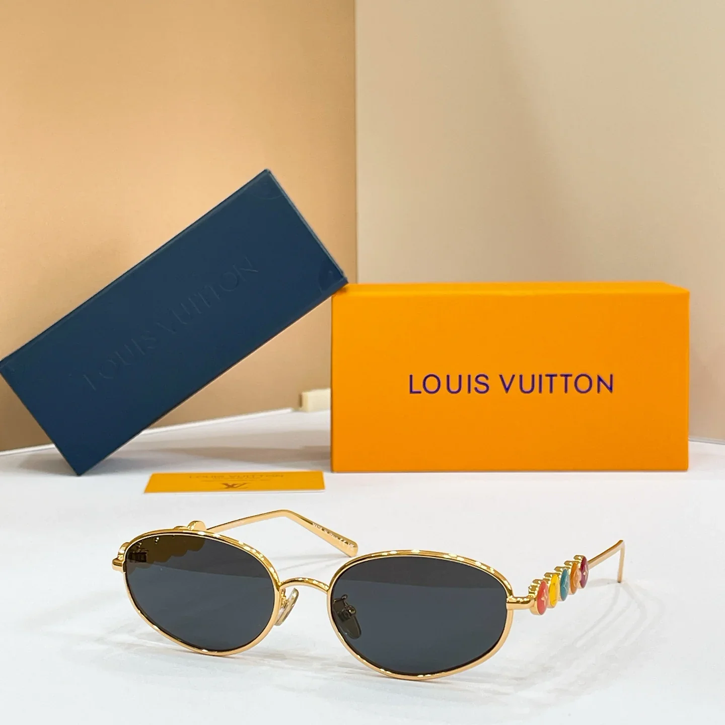 Alternative view of LV Glasses & Sunglasses 135202607020482