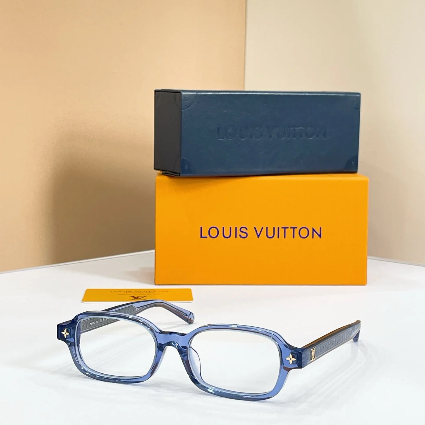 LV Glasses & Sunglasses 145202607020484