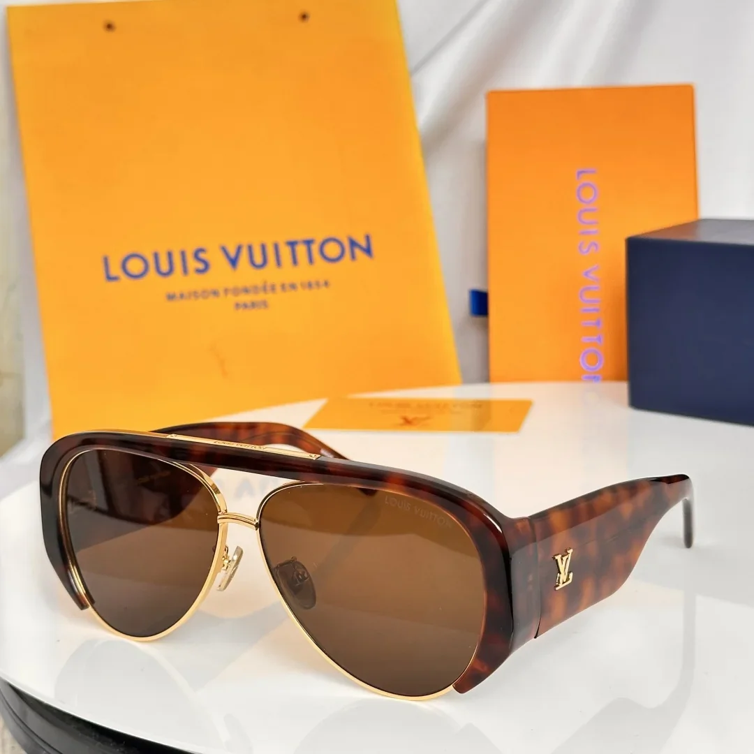 Alternative view of LV Glasses & Sunglasses 145202607020485