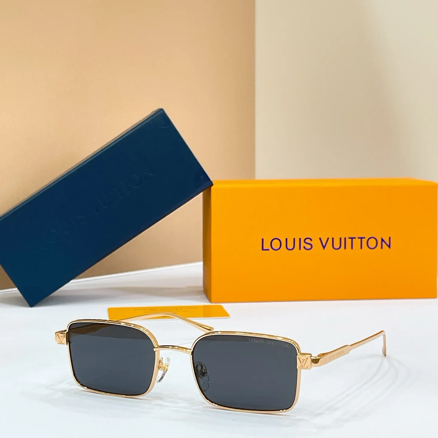Alternative view of LV Glasses & Sunglasses 145202607020487