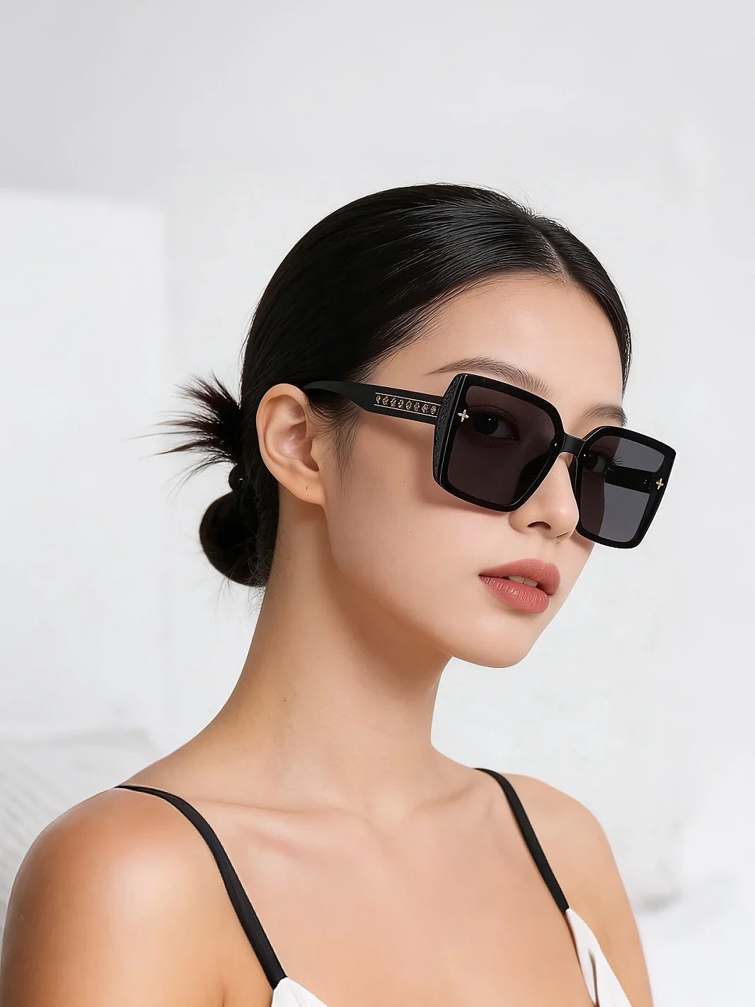 LV Glasses & Sunglasses 65202607020488