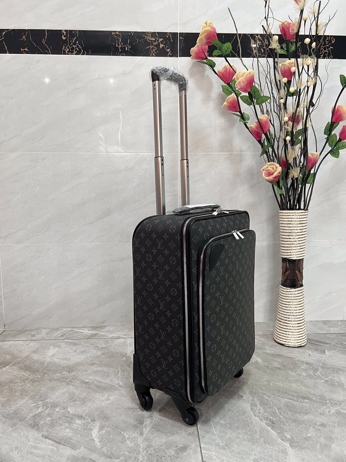 LV Suitcases 20inch 680202607010171 - Image 2