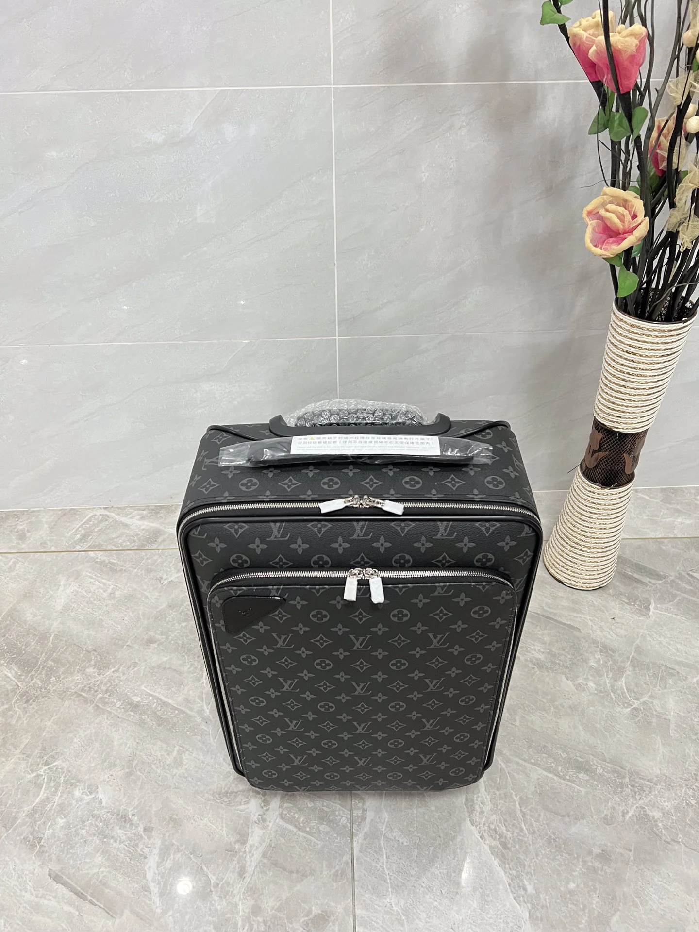 LV Suitcases 20inch 680202607010171 - Image 4
