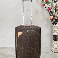 LV Suitcases 20inch 680202607010173