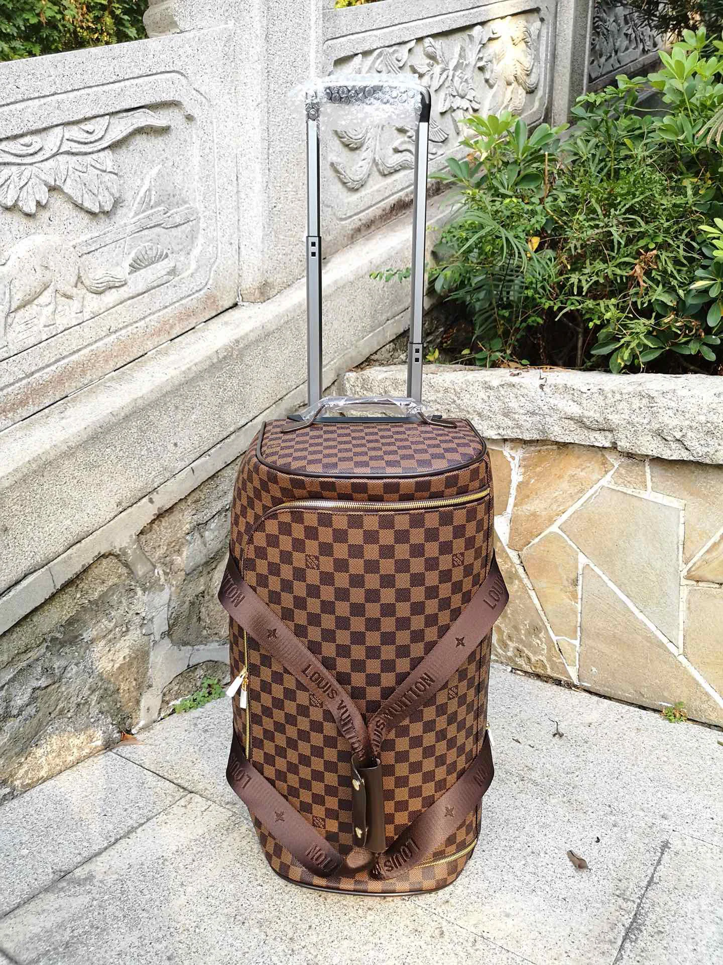LV Suitcases 20inch32x55x28cm 630202607010135 - Image 3