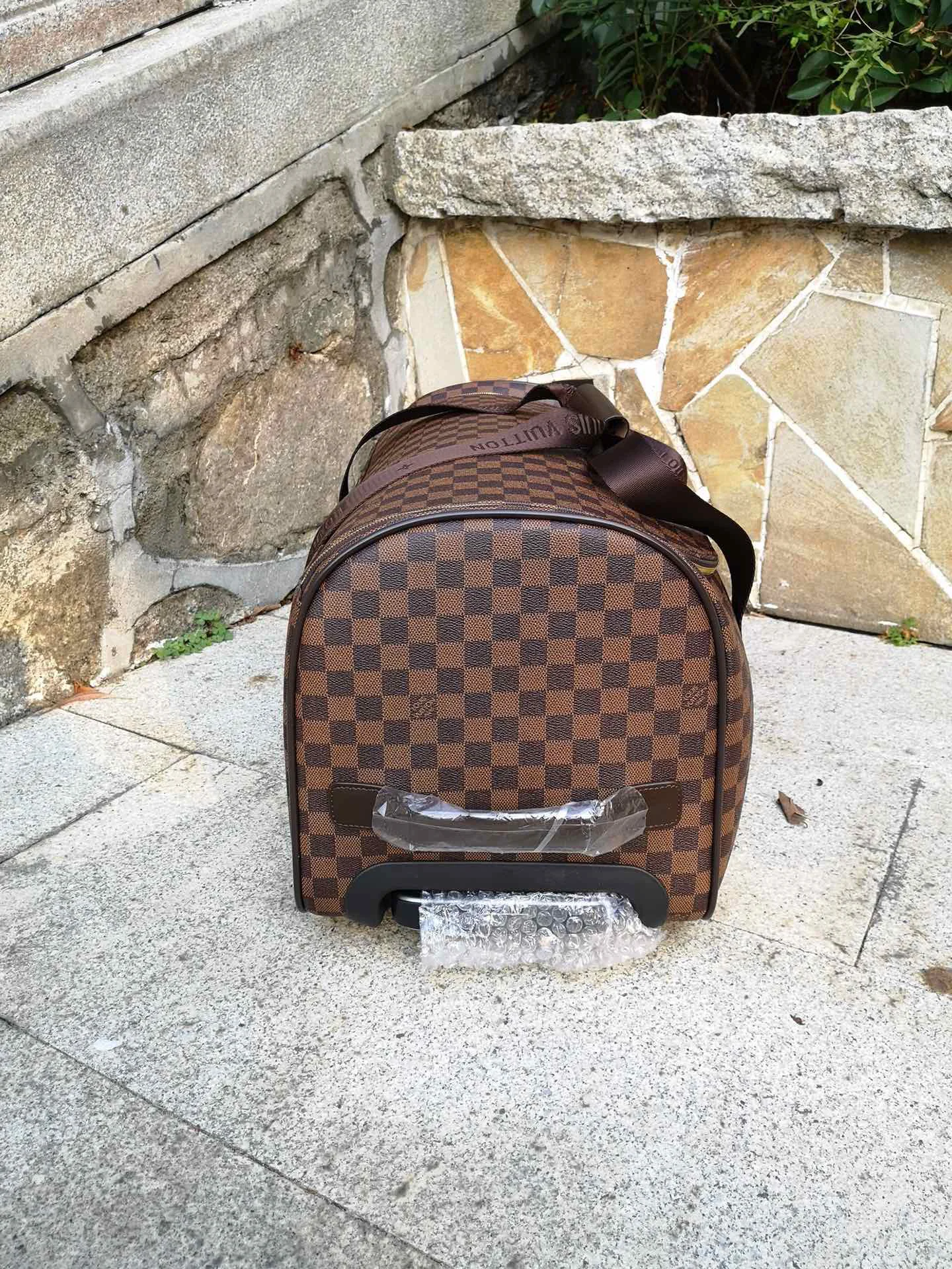 LV Suitcases 20inch32x55x28cm 630202607010135 - Image 6