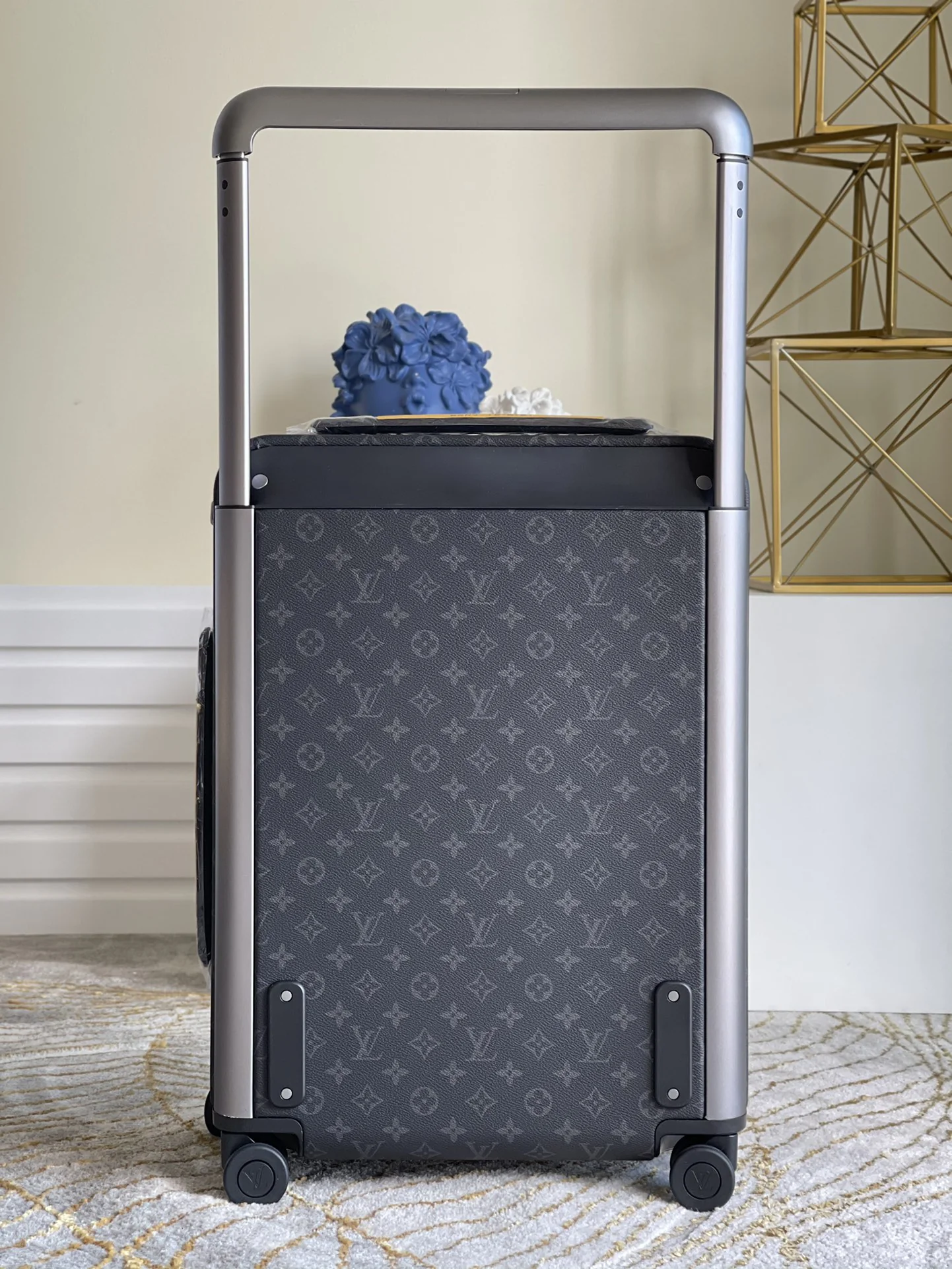 LV Suitcases 36x50x19cm 1000202607010065 - Image 2