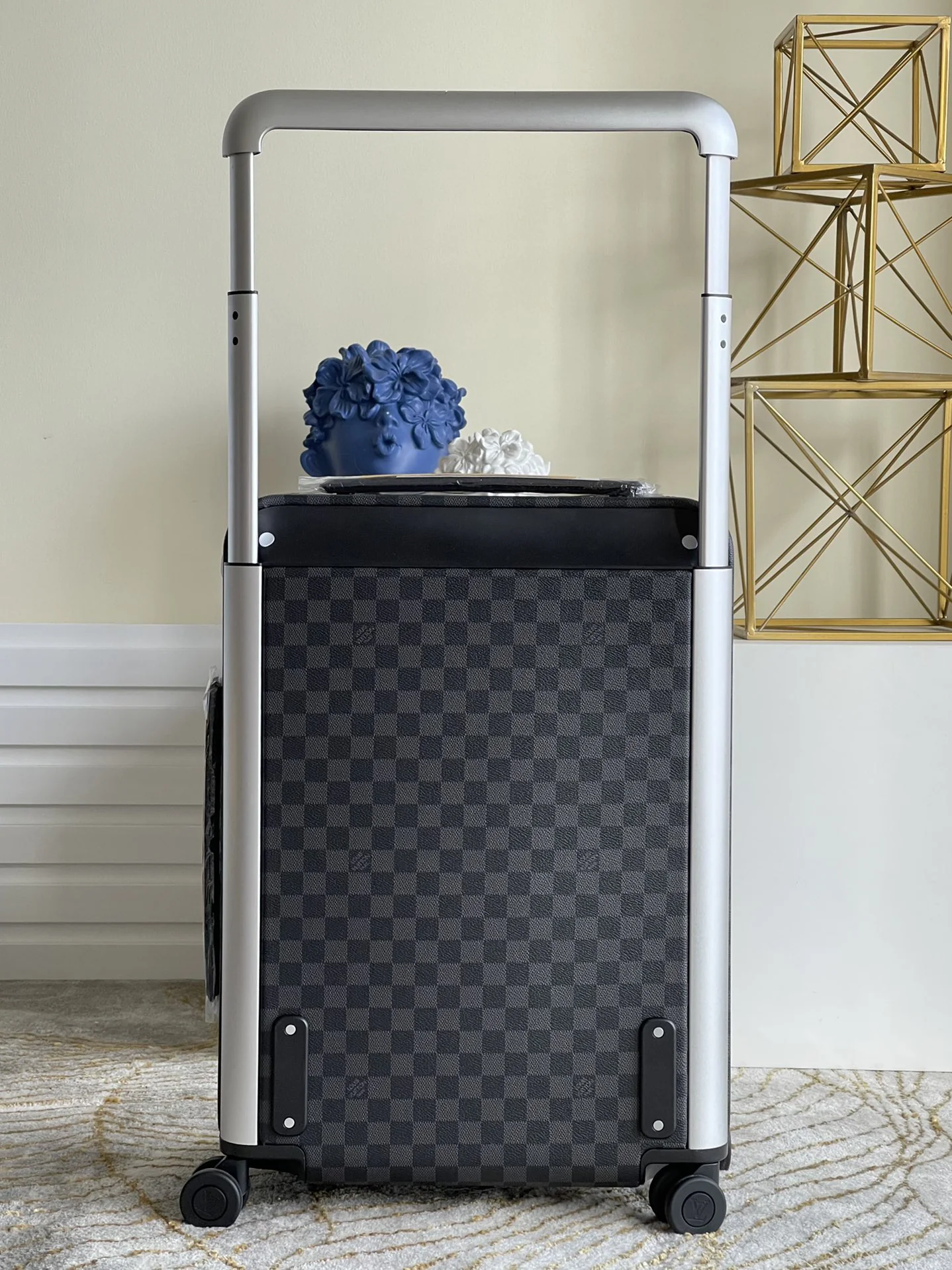 LV Suitcases 36x50x19cm 1000202607010066 - Image 2