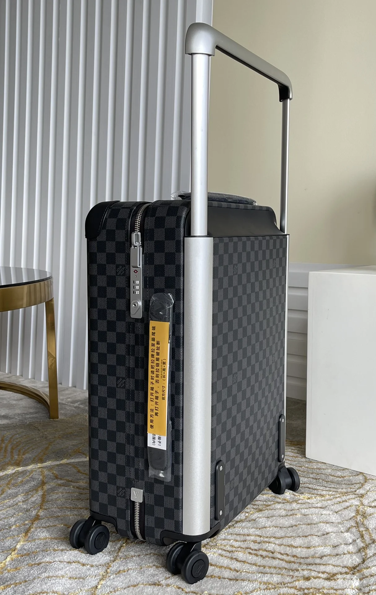 LV Suitcases 36x50x19cm 1000202607010066 - Image 6