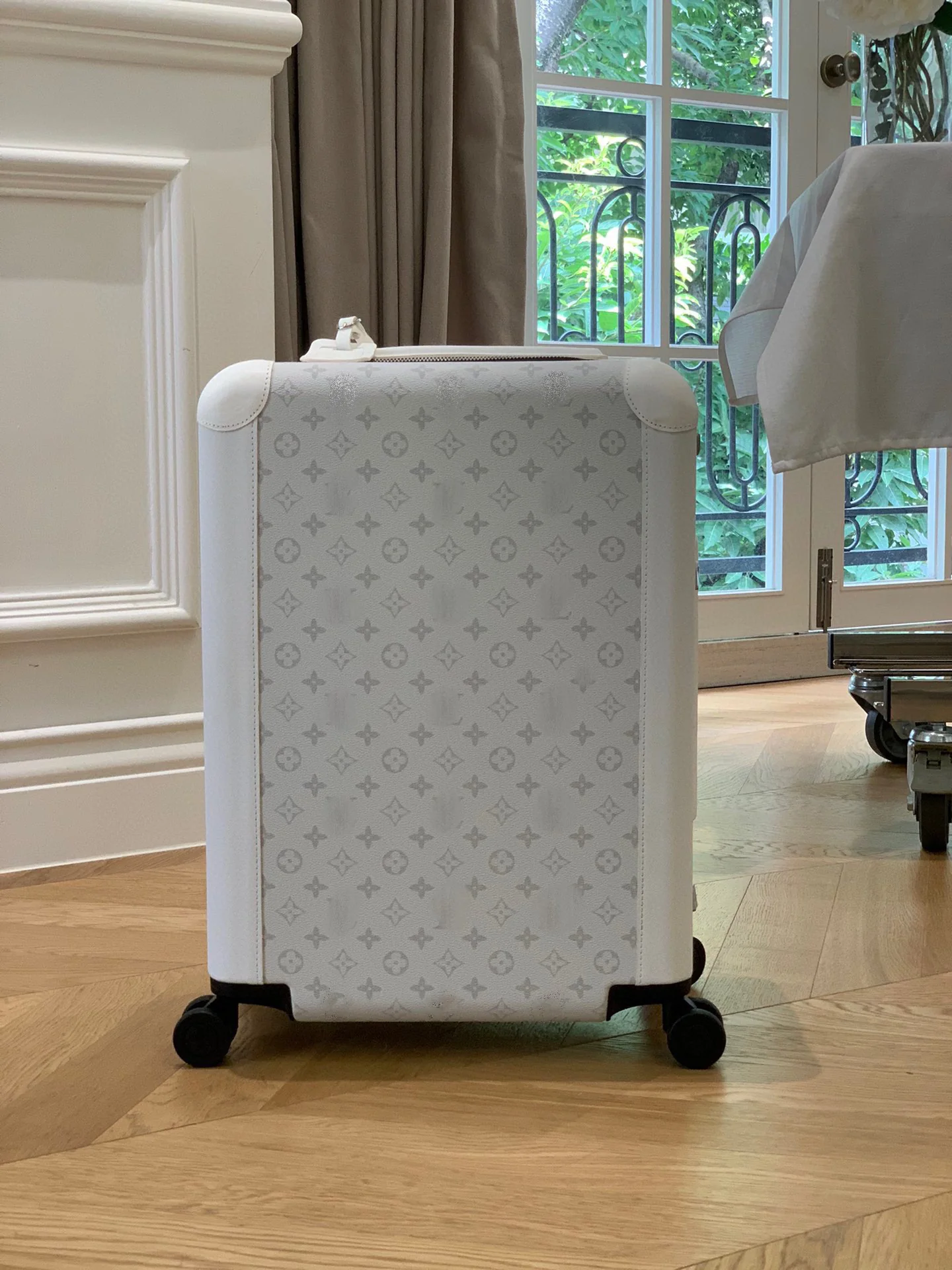 LV Suitcases 38x55x21cm,20inch 980202607010009