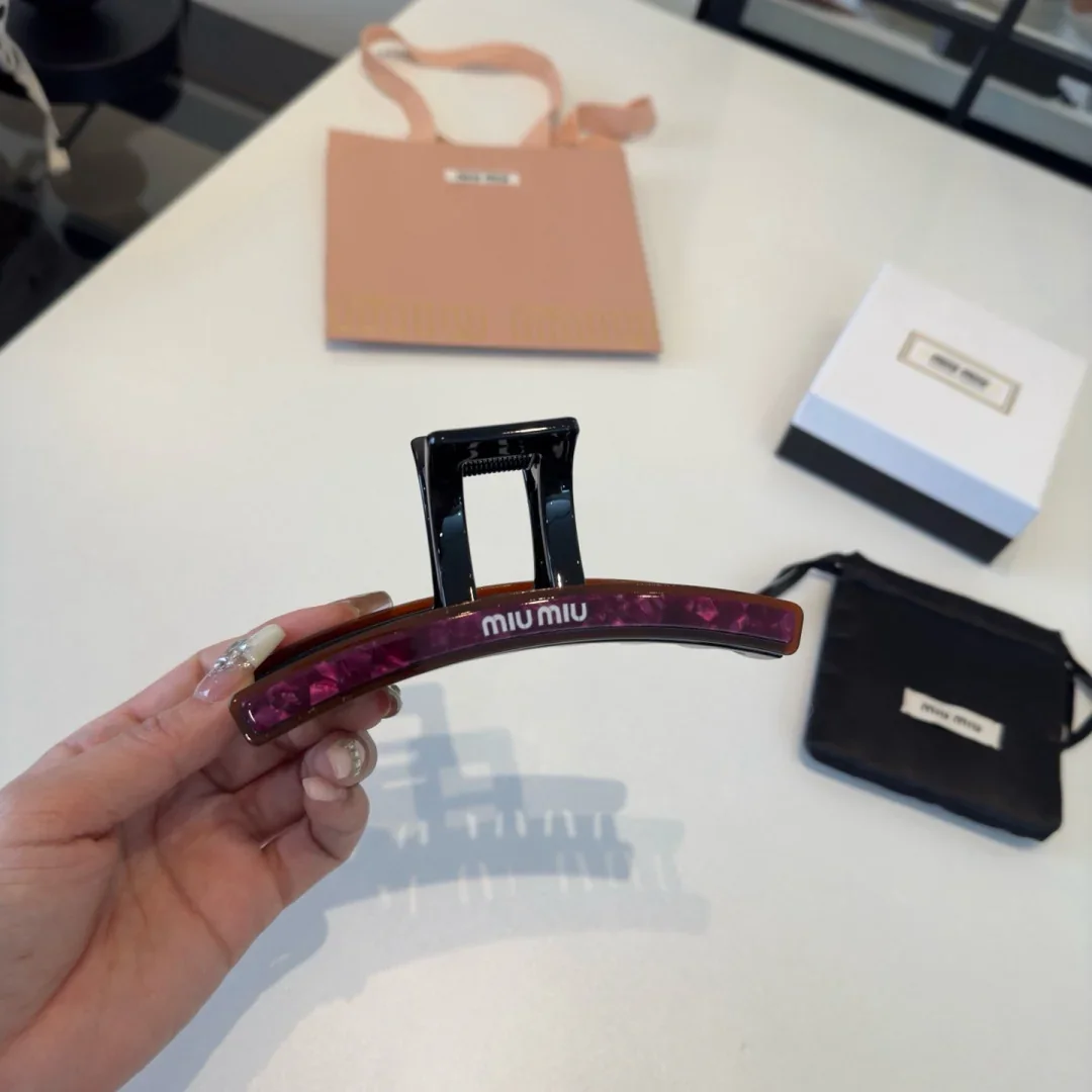 MIU MIU Hair Accessories 50202607020536 - Image 5