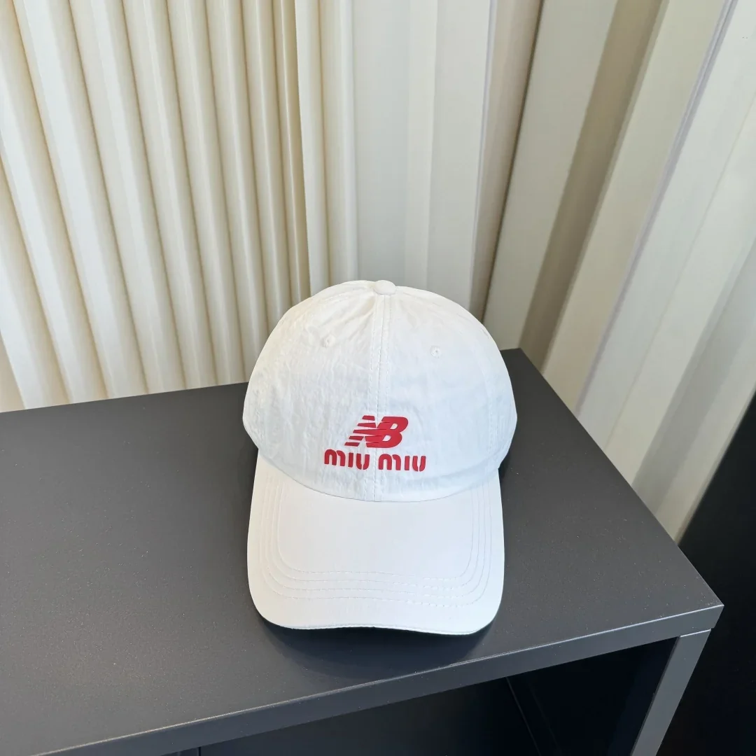 MIU MIU Hats & Caps 43202607020538
