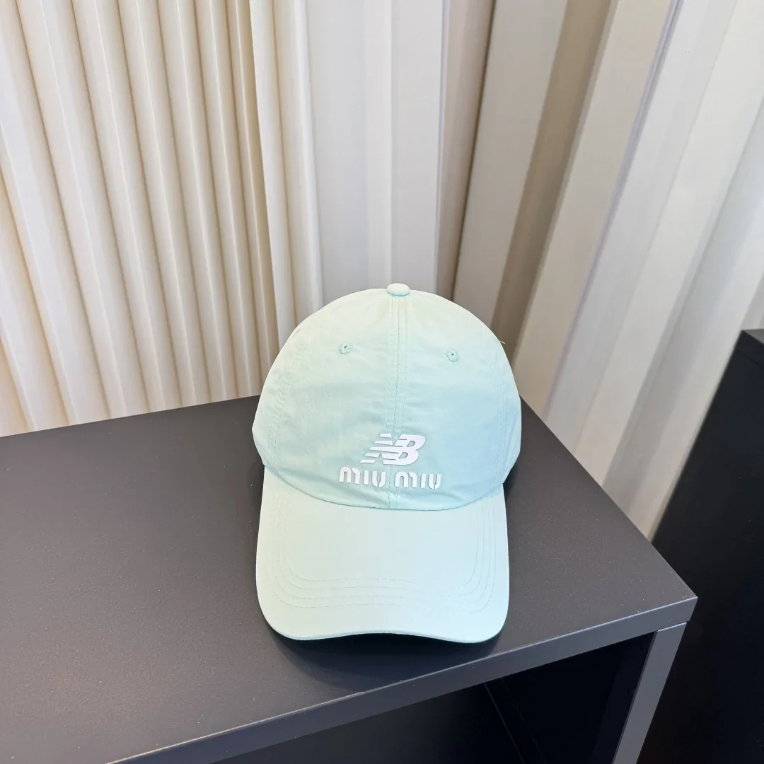 MIU MIU Hats & Caps 43202607020540