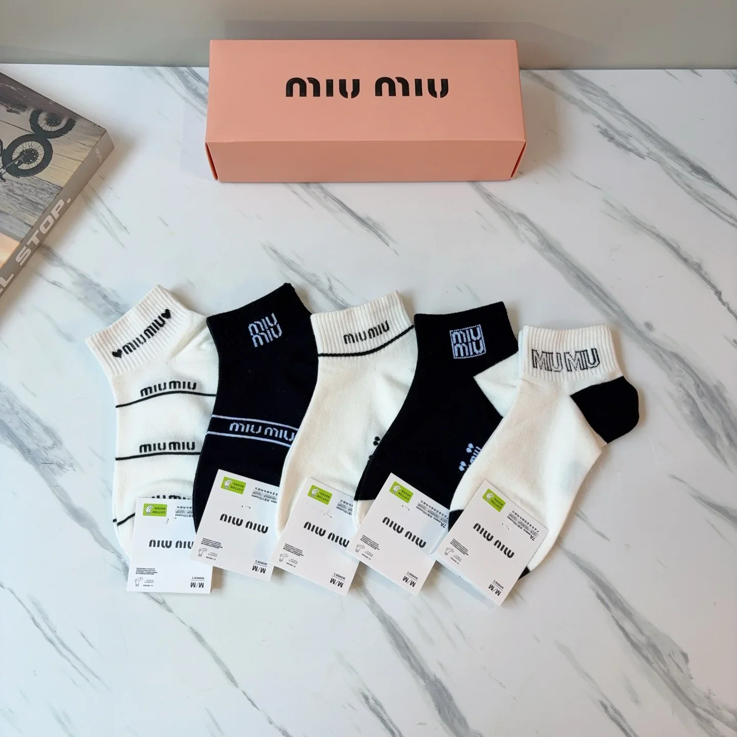 MIU MIU Socks 40202607020547