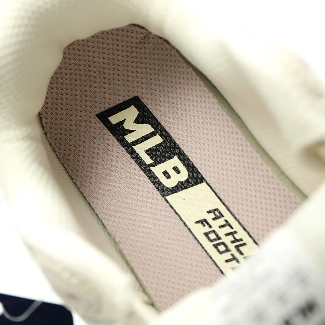 MLB New York Yankees x Champ Chunky SD NY 3ASHCC05N-50IVS - Image 8